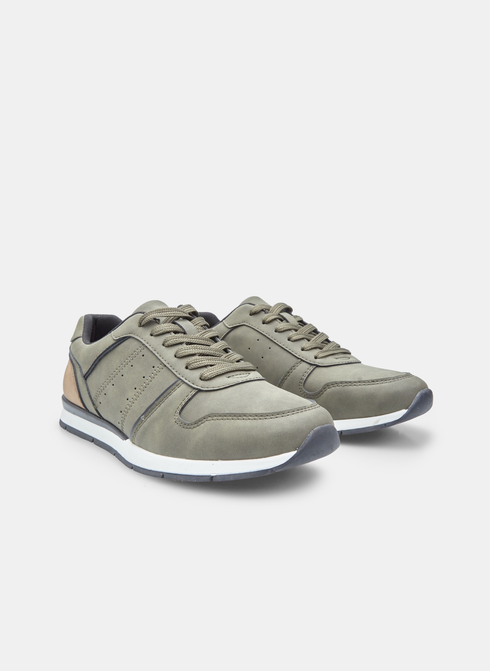 Baskets basses 8417434 homme vert Bata Baskets basses 8417434 homme vert Vert