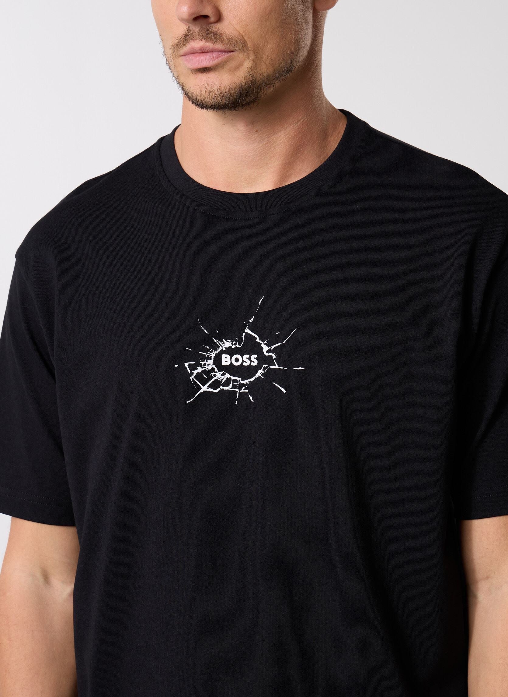 Tee-shirts manches courtes Te_voyage homme noir BOSS Tee-shirts manches courtes Te_voyage homme noir 001