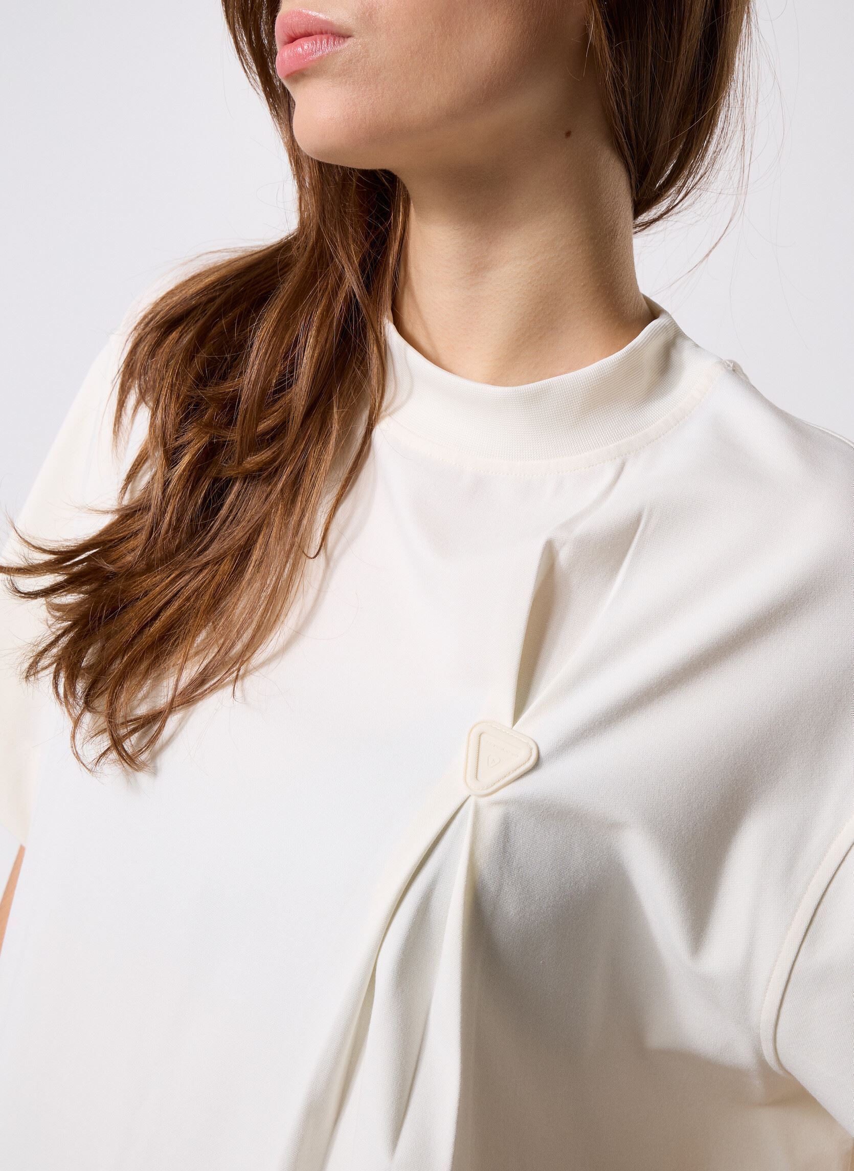 T-shirts met korte mouwen Lya Tee-Shirt dames wit Gertrude T-shirts met korte mouwen Lya Tee-Shirt dames wit CREME