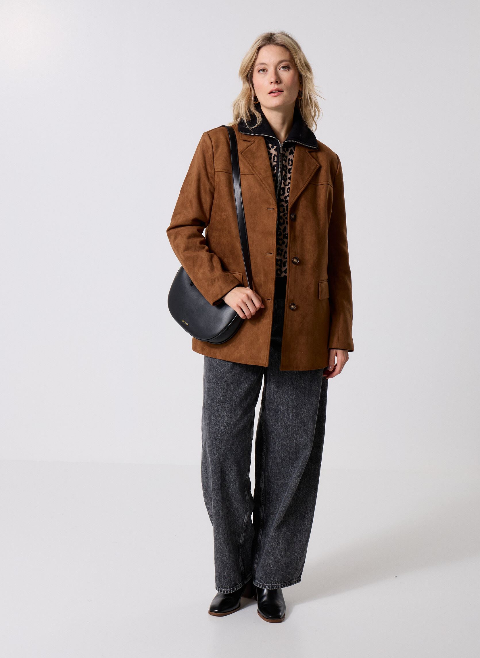 Vestes de blazer VMHAZEL LS FAUX SUEDE BLAZER femme marron Vero Moda Vestes de blazer VMHAZEL LS FAUX SUEDE BLAZER femme marron DACHSHUND
