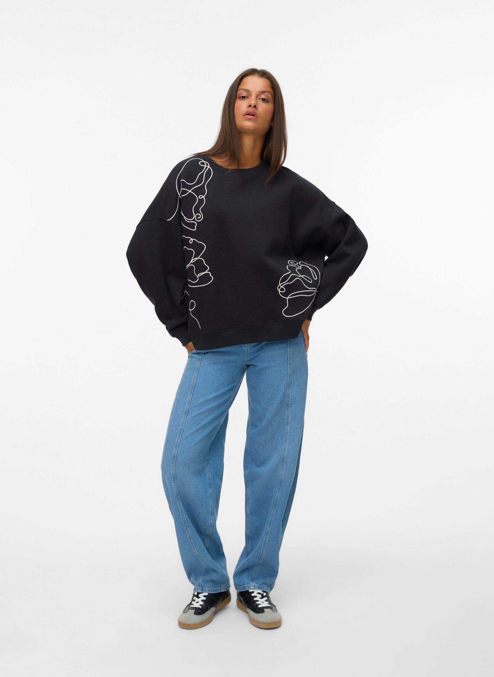 Sweater VMIVALO LS OVERSIZE SWEATSHIRT JRS GA dames zwart Vero Moda Sweater VMIVALO LS OVERSIZE SWEATSHIRT JRS GA dames zwart Black
