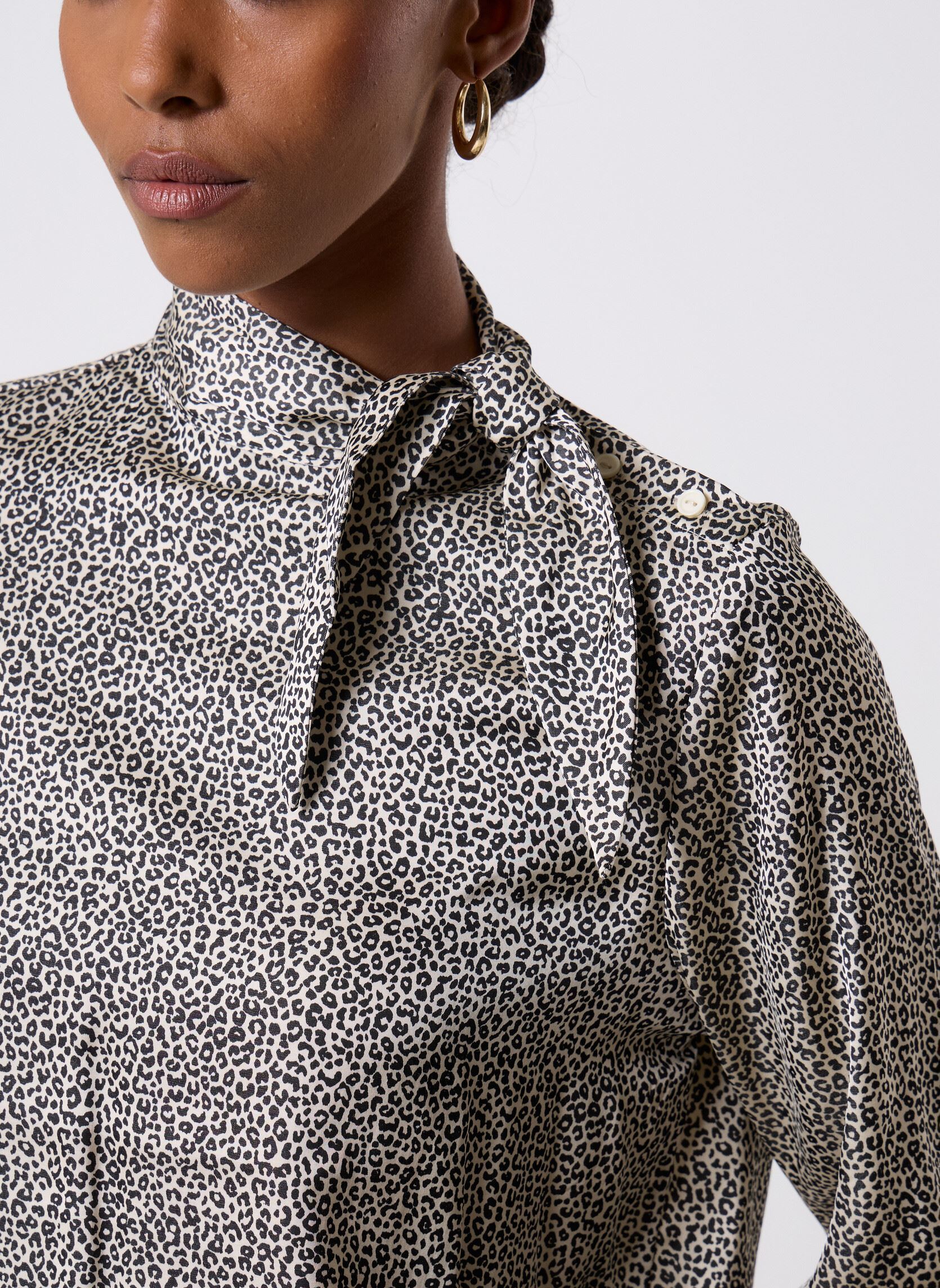 Langarm-Blusen AWTELVA LS HIGH-NECK MIDI BLOUSE damen weiß Vero Moda Langarm-Blusen AWTELVA LS HIGH-NECK MIDI BLOUSE damen weiß Birch