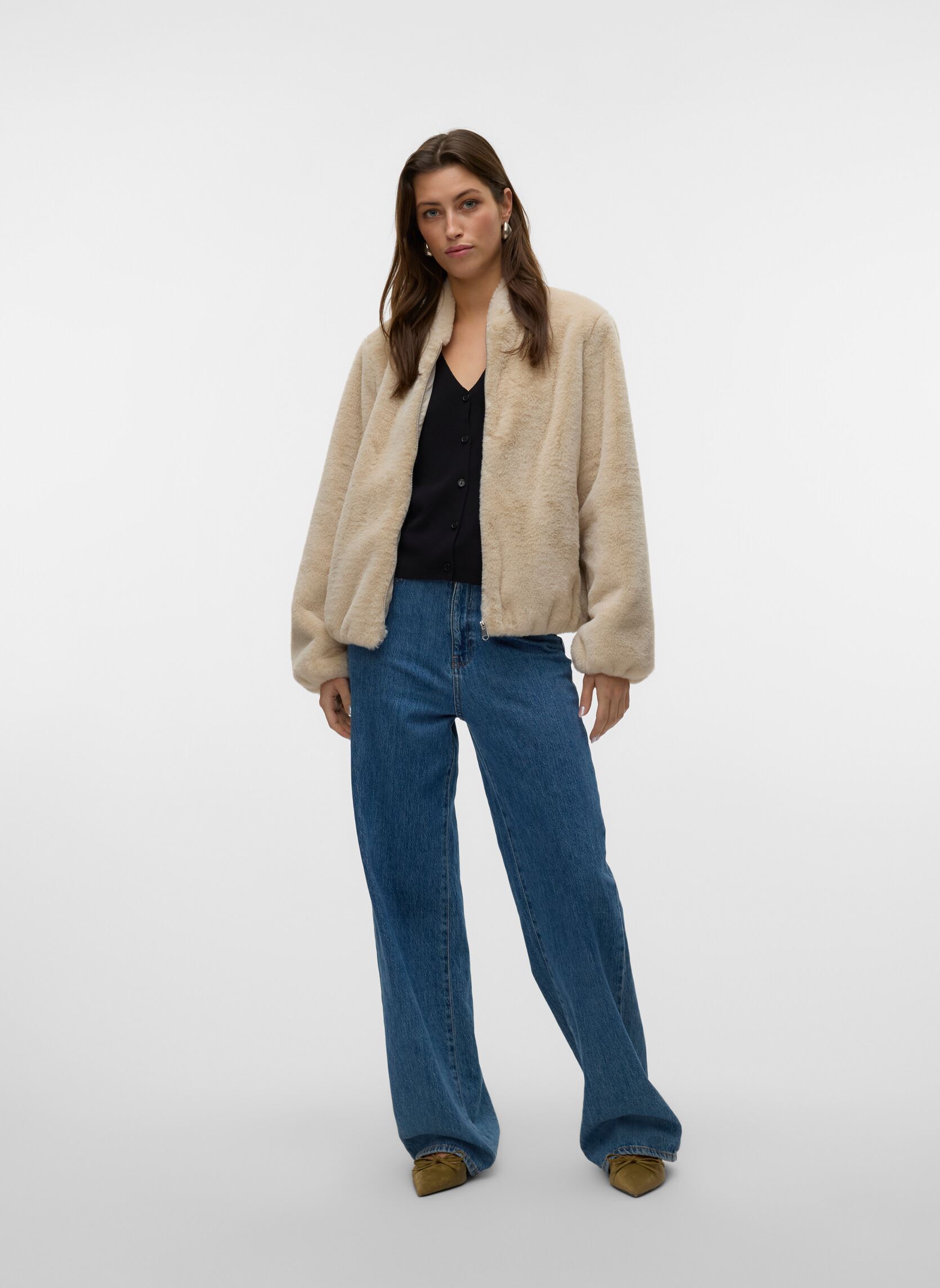 Bontjassen VMSONJALIGA SHORT JACKET GA BOO dames wit Vero Moda Bontjassen VMSONJALIGA SHORT JACKET GA BOO dames wit OATMEAL
