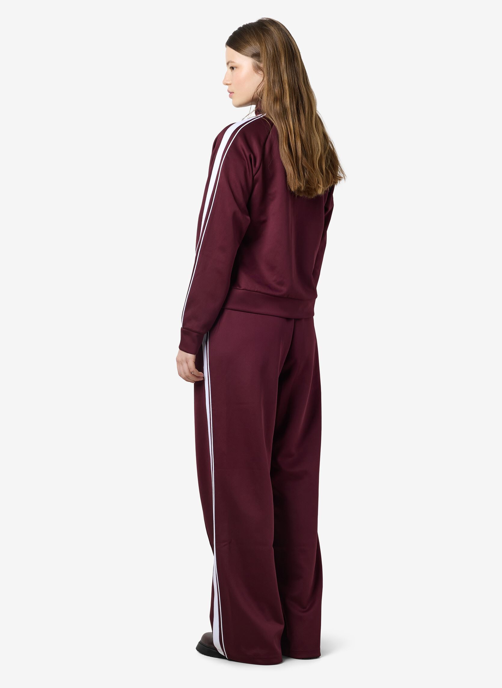 Vestes de survêtement NMJENNA L/S HIGH NECK ZIPPER JRS femme bordeaux Noisy May Vestes de survêtement NMJENNA L/S HIGH NECK ZIPPER JRS femme bordeaux Windsor wine
