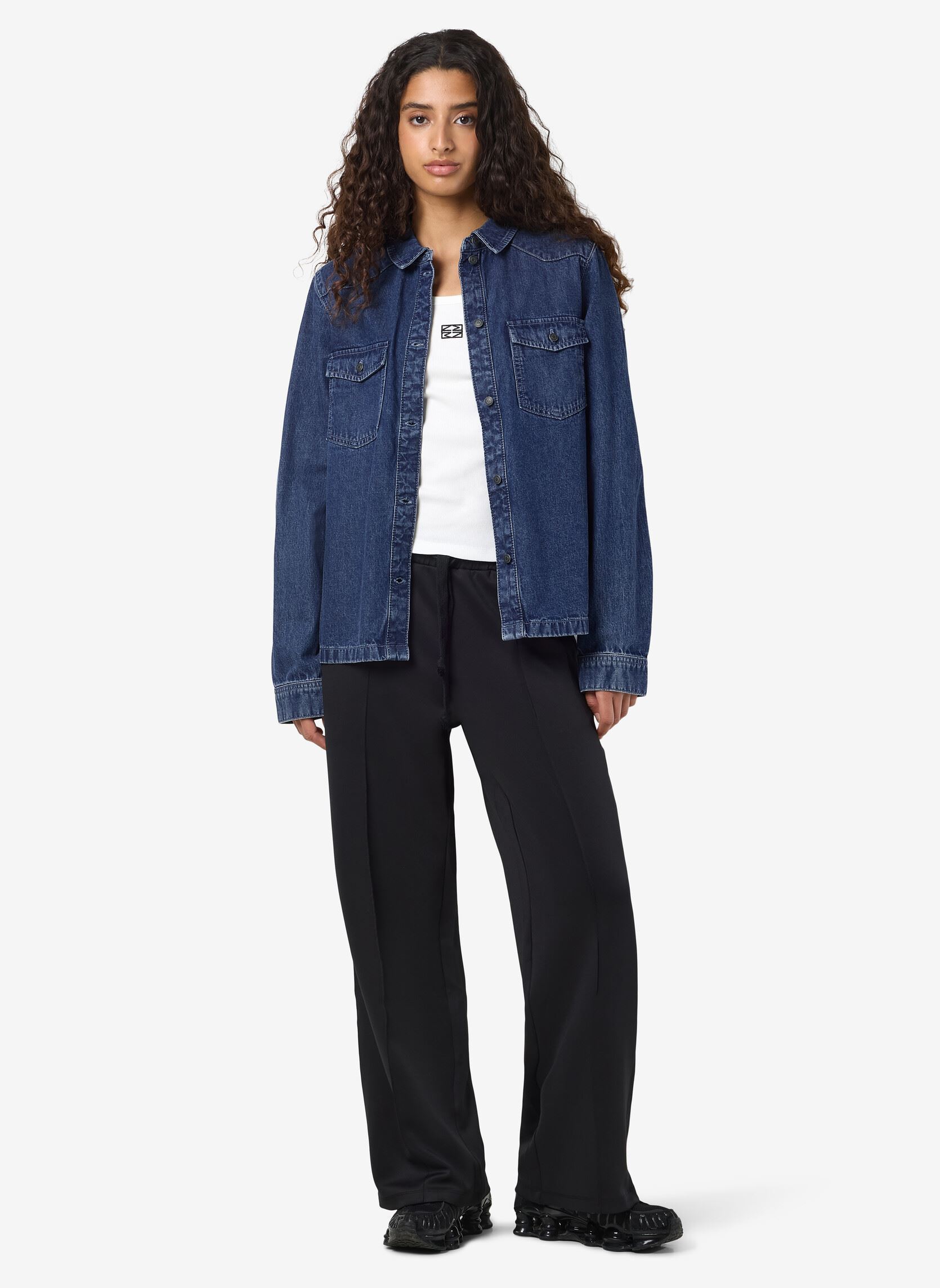 Camicie a maniche lunghe NMNEW SIGNE L/S DENIM SHIRT VI002MB NOOS donna blu Noisy May Camicie a maniche lunghe NMNEW SIGNE L/S DENIM SHIRT VI002MB NOOS donna blu Medium Blue Denim