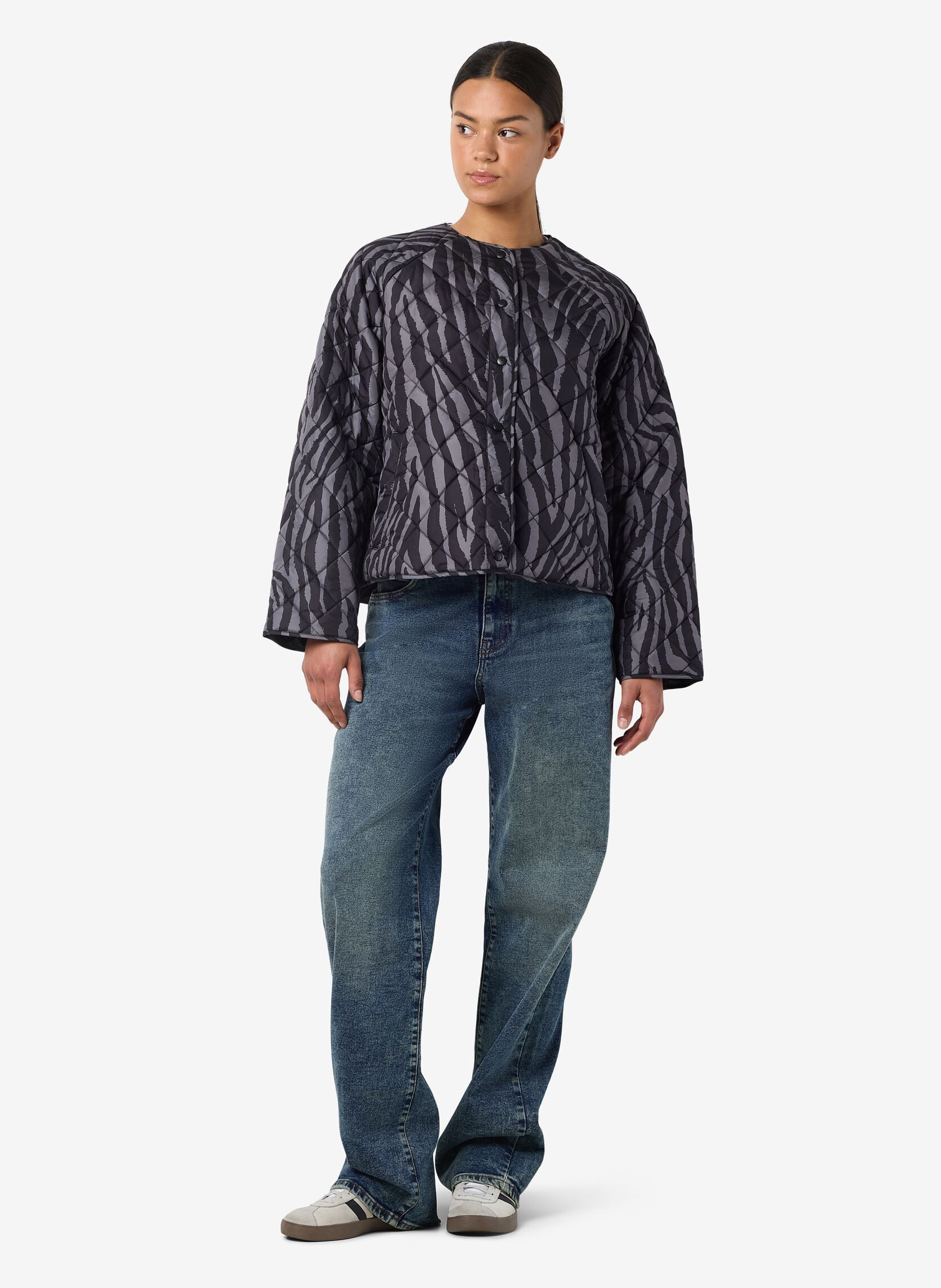 Jacken NMPHILY QUILTED JACKET FWD DD damen grau Noisy May Jacken NMPHILY QUILTED JACKET FWD DD damen grau CHARCOAL GRAY