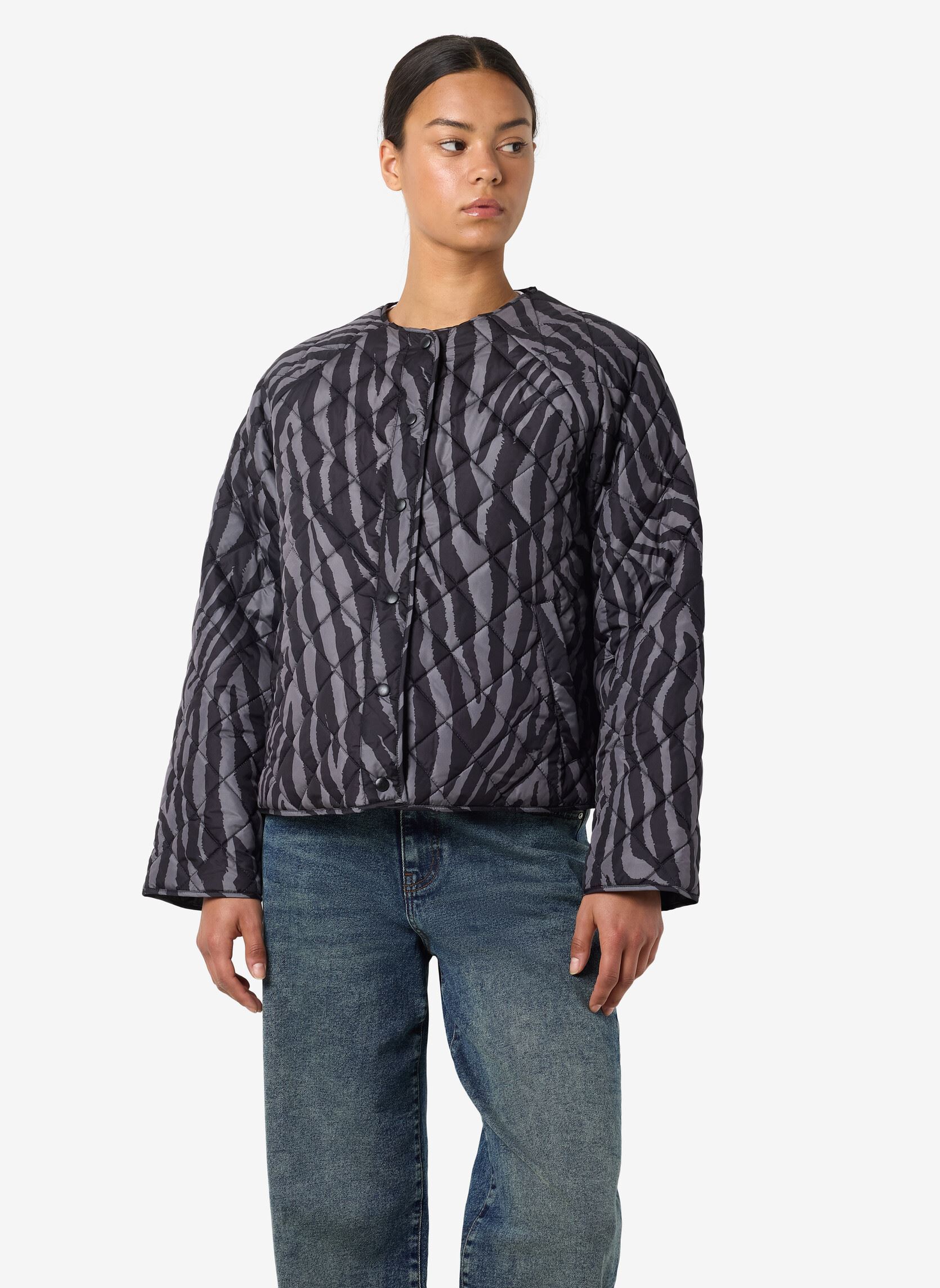 Jacken NMPHILY QUILTED JACKET FWD DD damen grau Noisy May Jacken NMPHILY QUILTED JACKET FWD DD damen grau CHARCOAL GRAY