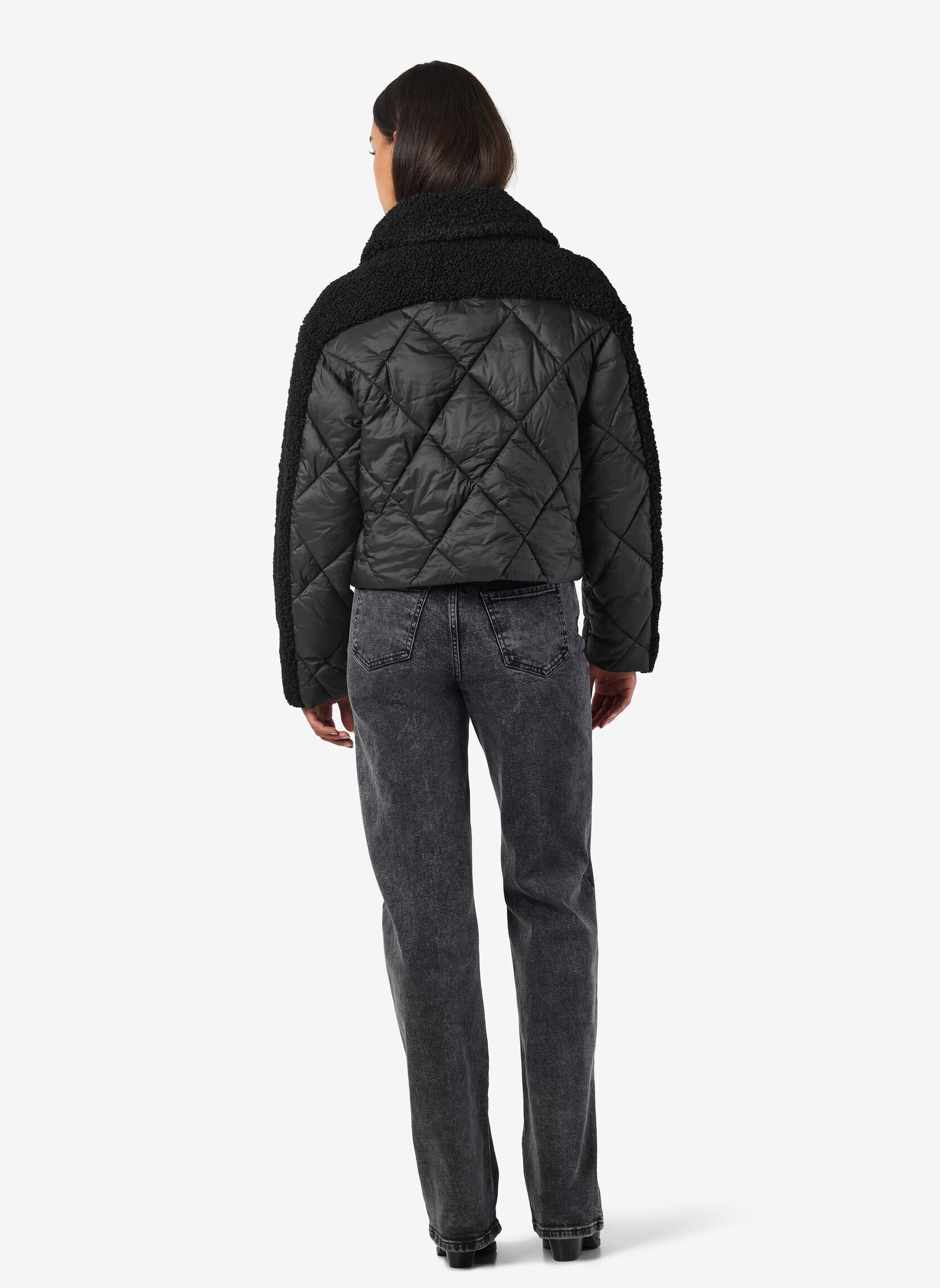 Gewatteerde jassen NMGEMMA L/S SHORT PUFFER JACKET dames zwart Noisy May Gewatteerde jassen NMGEMMA L/S SHORT PUFFER JACKET dames zwart Black