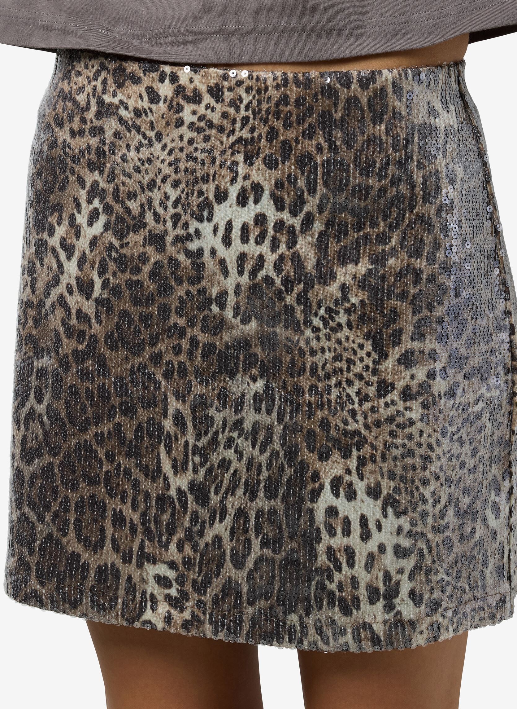 Korte rokken NMJESSY SHORT SEQUIN SKIRT JRS dames zilver Noisy May Korte rokken NMJESSY SHORT SEQUIN SKIRT JRS dames zilver Silver Mink