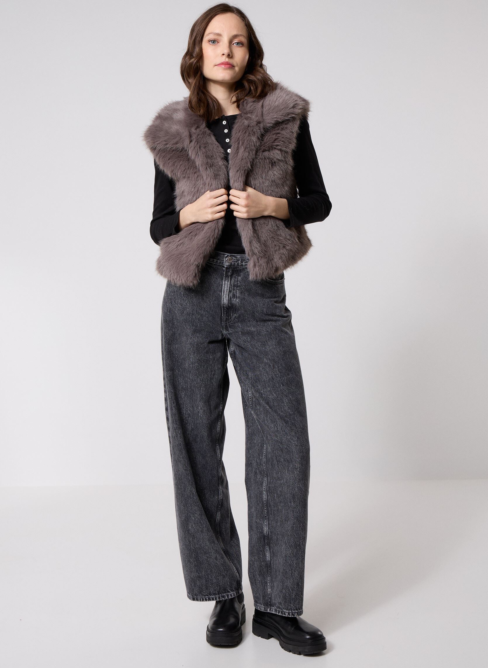 Pelzmäntel NMEVIE FUR VEST damen grau Noisy May Pelzmäntel NMEVIE FUR VEST damen grau Charcoal Gray