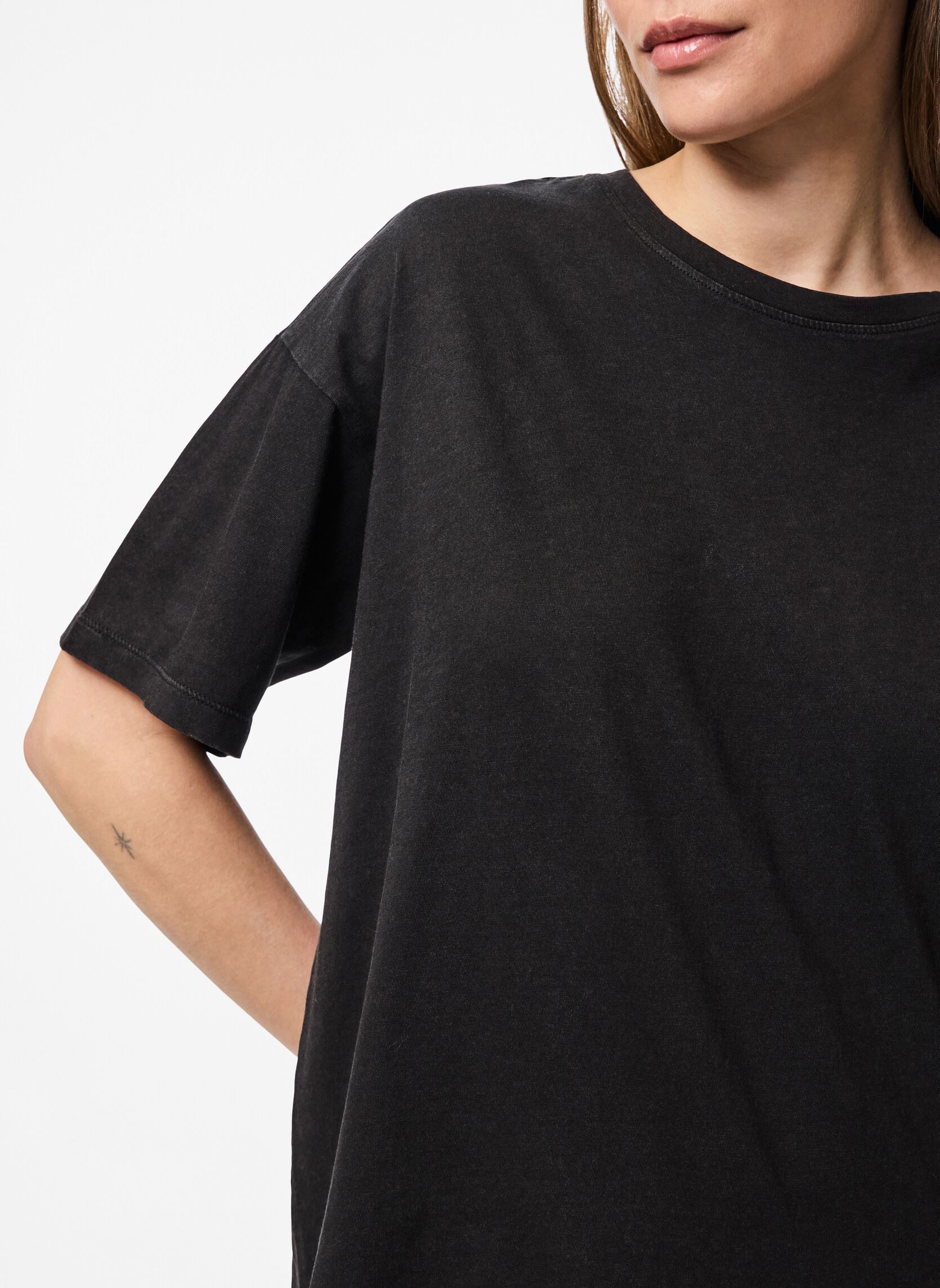 T-shirts met korte mouwen Pceloise Ss Washed Tee Jrs Noos Bc dames zwart Pieces T-shirts met korte mouwen Pceloise Ss Washed Tee Jrs Noos Bc dames zwart Black