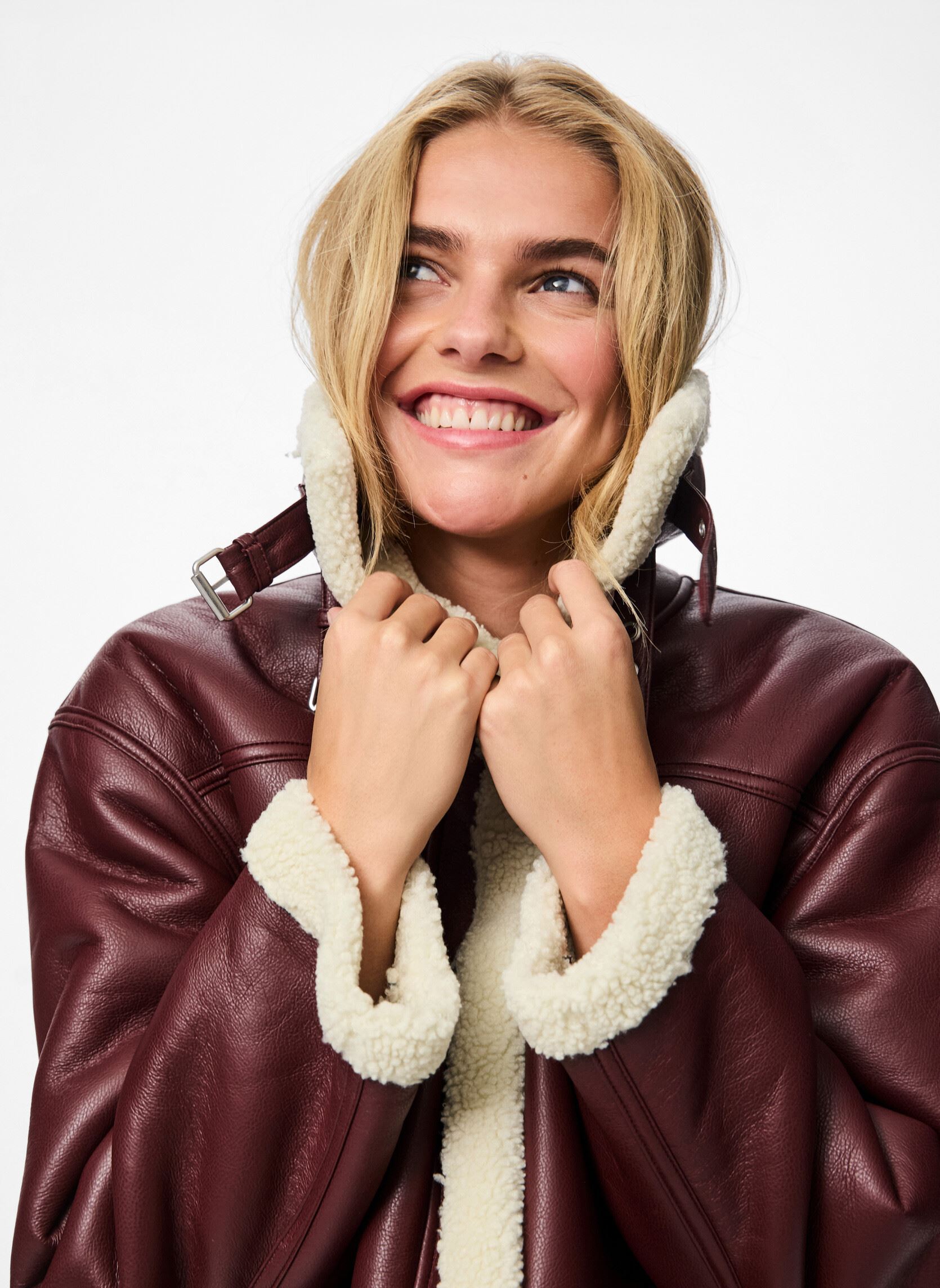 Blousons Pcjanelle Short Jacket W. Fur femme bordeaux Pieces Blousons Pcjanelle Short Jacket W. Fur femme bordeaux TAWNY PORT