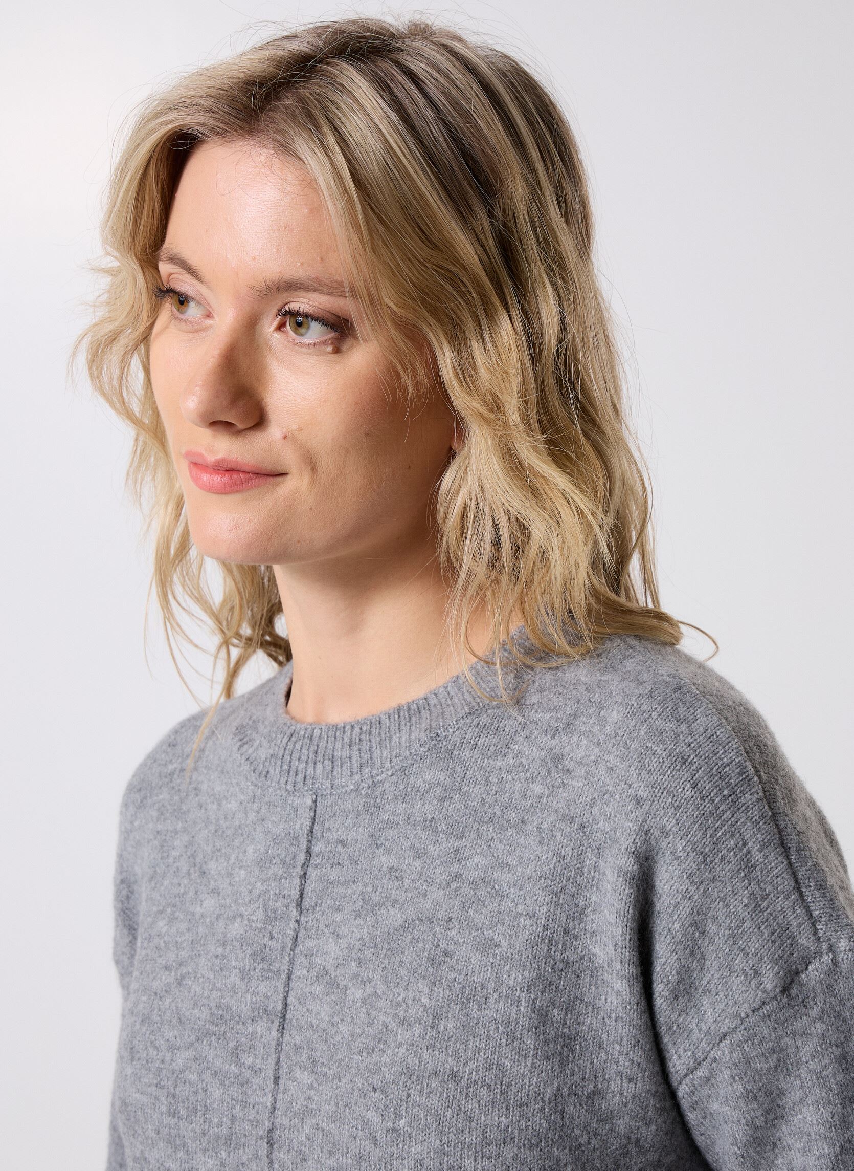 Truien Pcmalou Ls O-Neck Cutline Knit Noos Bc dames grijs Pieces Truien Pcmalou Ls O-Neck Cutline Knit Noos Bc dames grijs Medium Grey Melange