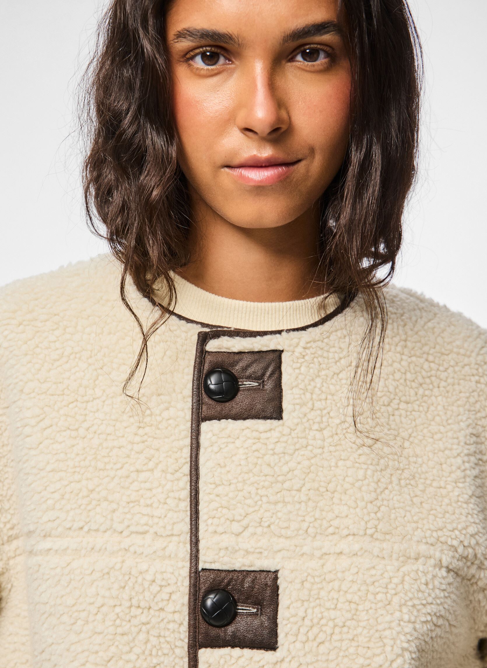 Jacken Pcjulie Reversible Teddy Coated Jacket damen weiß Pieces Jacken Pcjulie Reversible Teddy Coated Jacket damen weiß Birch
