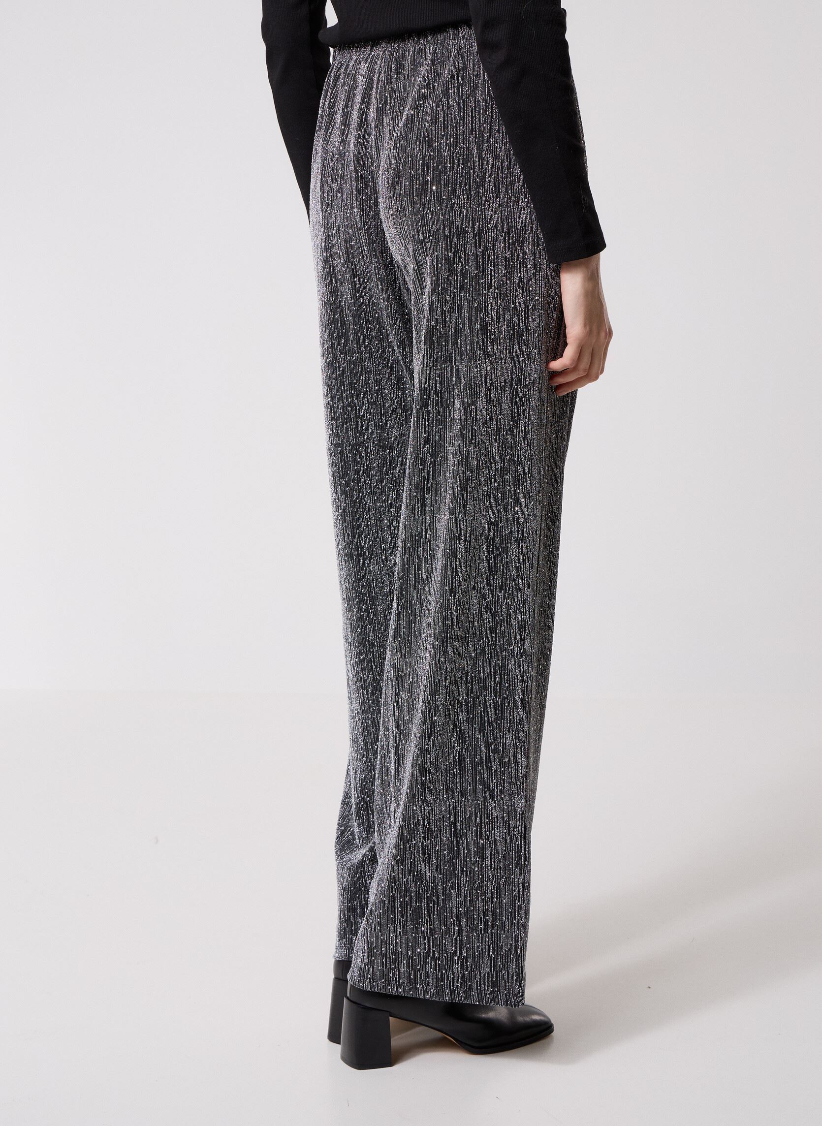 Wijde broeken Pcmaeve Hw Wide Pants Jrs dames zwart Pieces Wijde broeken Pcmaeve Hw Wide Pants Jrs dames zwart BLACK