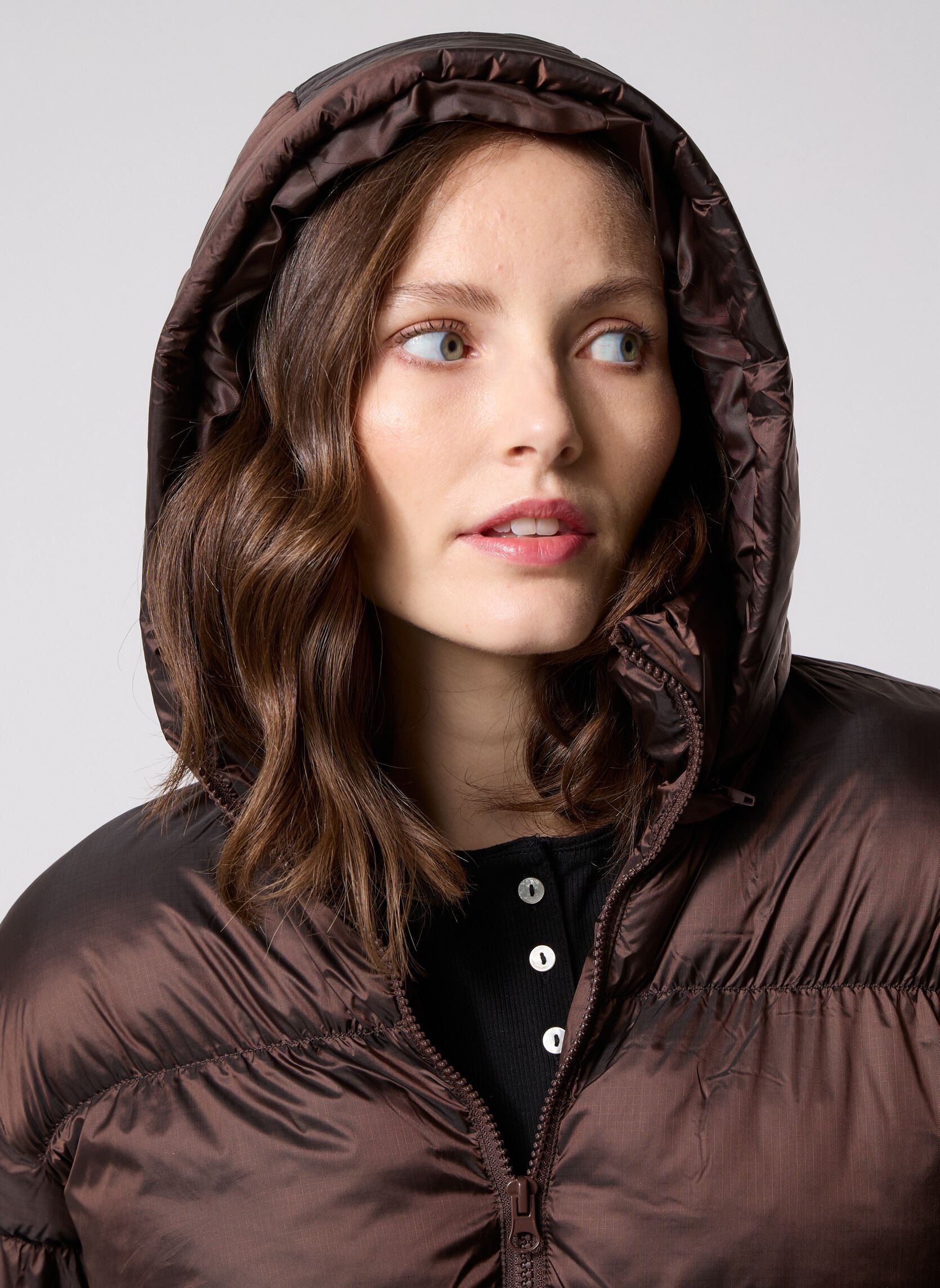Doudounes Pcmilla Shiny Puffer Jacket W. Hood femme marron Pieces Doudounes Pcmilla Shiny Puffer Jacket W. Hood femme marron HOT FUDGE
