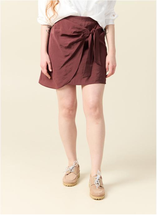 Bonobo Jupes mi-longues Jupes courtes - AMAJUCF femme marron