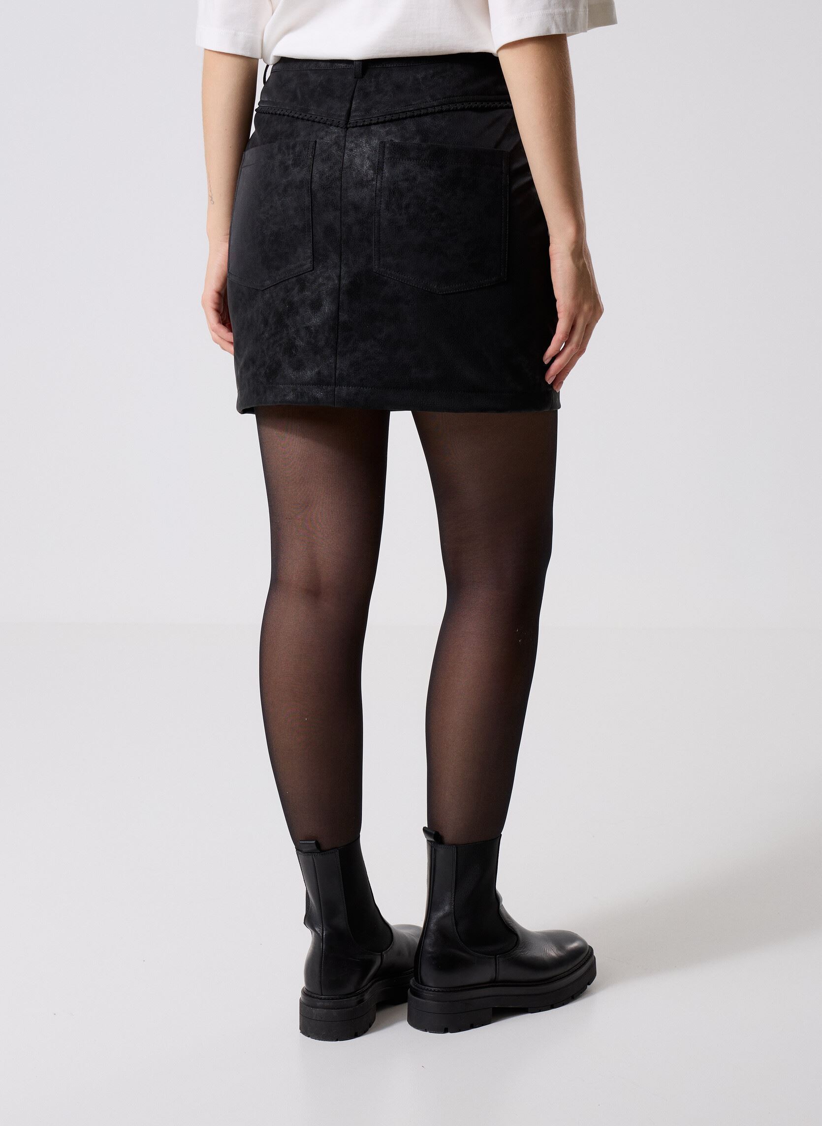 Jupes courtes Vipulina Rw Coated Zip Short Skirt femme noir Vila Jupes courtes Vipulina Rw Coated Zip Short Skirt femme noir Black Beauty