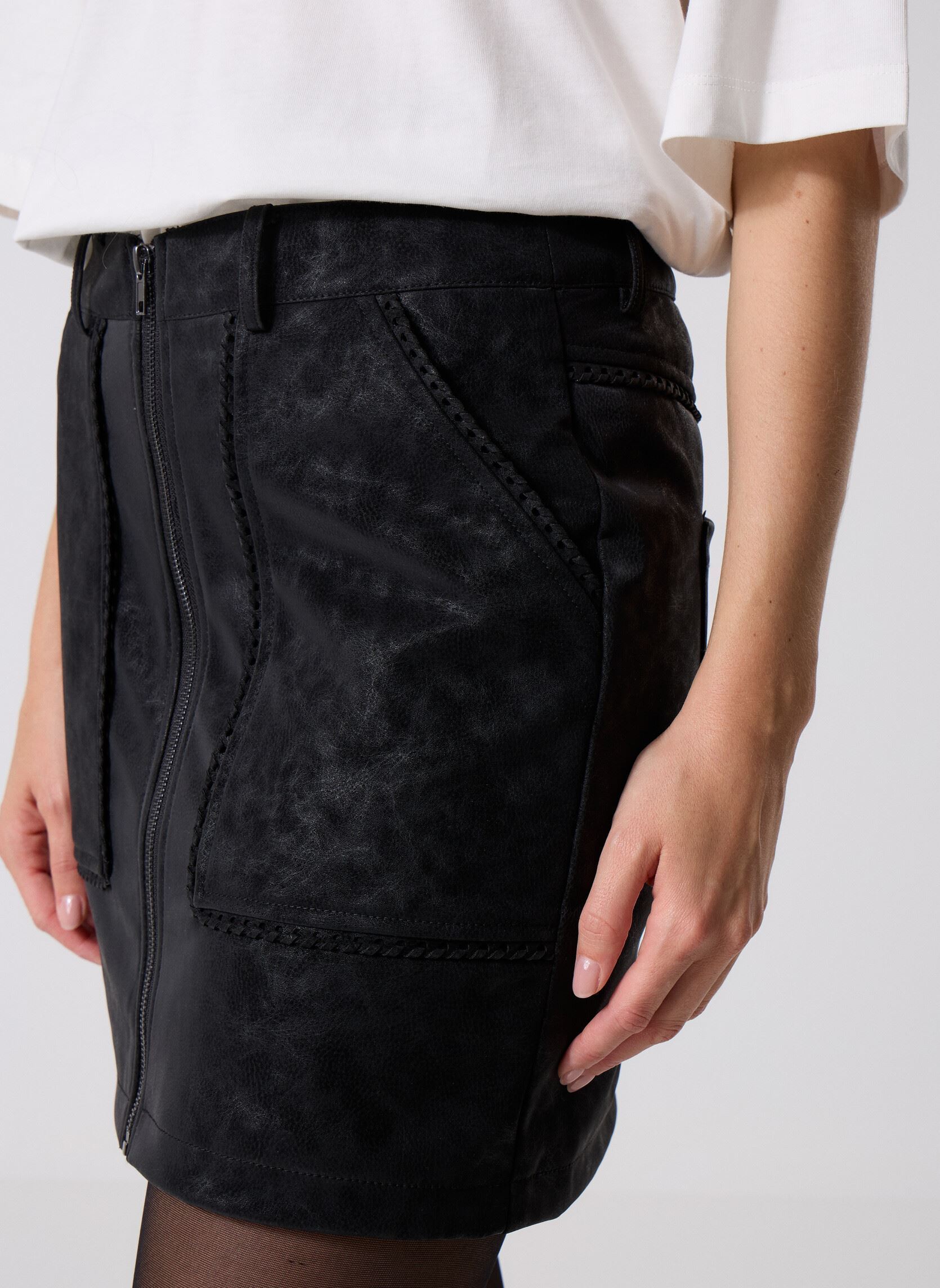 Jupes courtes Vipulina Rw Coated Zip Short Skirt femme noir Vila Jupes courtes Vipulina Rw Coated Zip Short Skirt femme noir Black Beauty