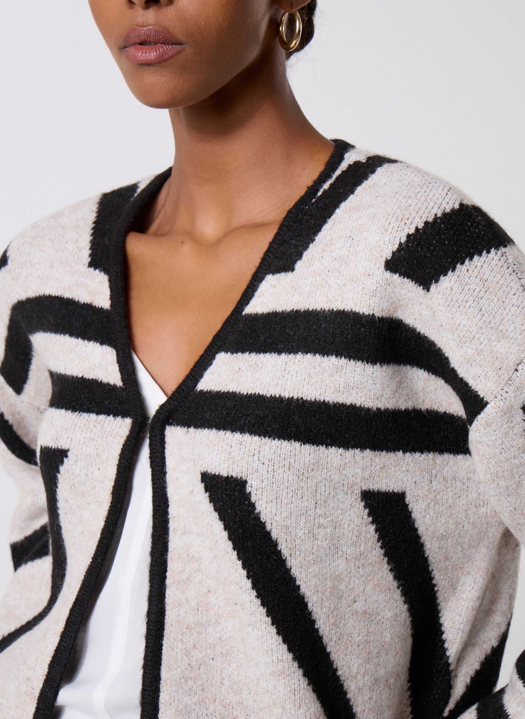Vesten Vimendo L/S Jacquard Knit Cardigan dames wit Vila Vesten Vimendo L/S Jacquard Knit Cardigan dames wit Birch