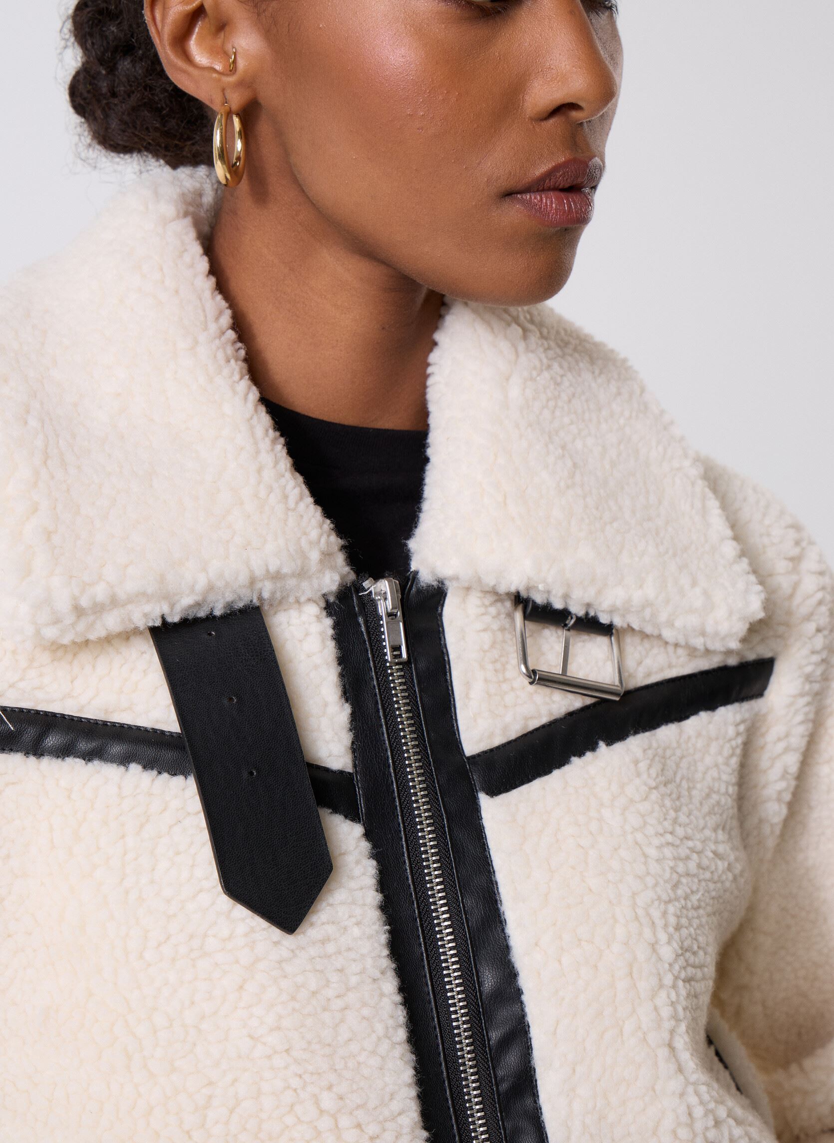 Bomberjacks Vitedina L/S Bomber Teddy Jacket dames wit Vila Bomberjacks Vitedina L/S Bomber Teddy Jacket dames wit Birch