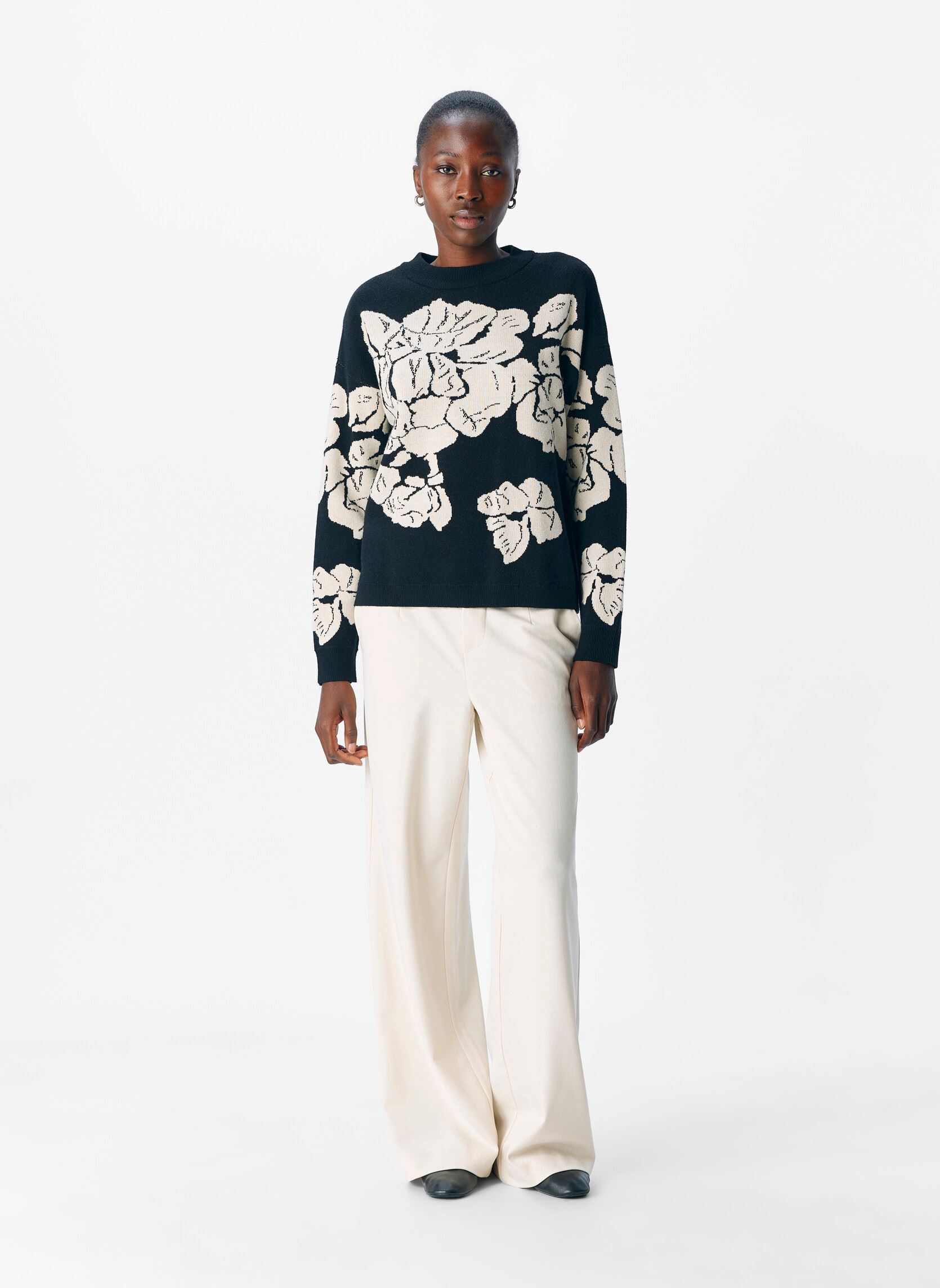Pulls Objray Lo L/S Knit Pullover Aop Noos femme noir OBJECT Pulls Objray Lo L/S Knit Pullover Aop Noos femme noir Black