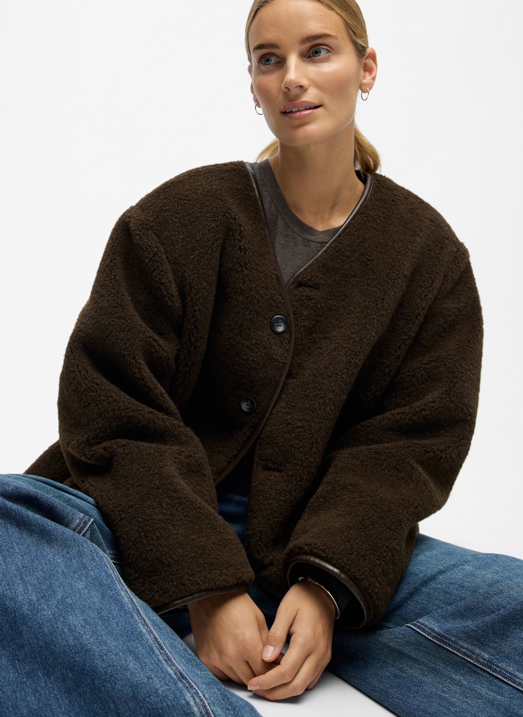 Jassen Objolivia L/S Lo Jacket 141 dames bruin OBJECT Jassen Objolivia L/S Lo Jacket 141 dames bruin Seal brown