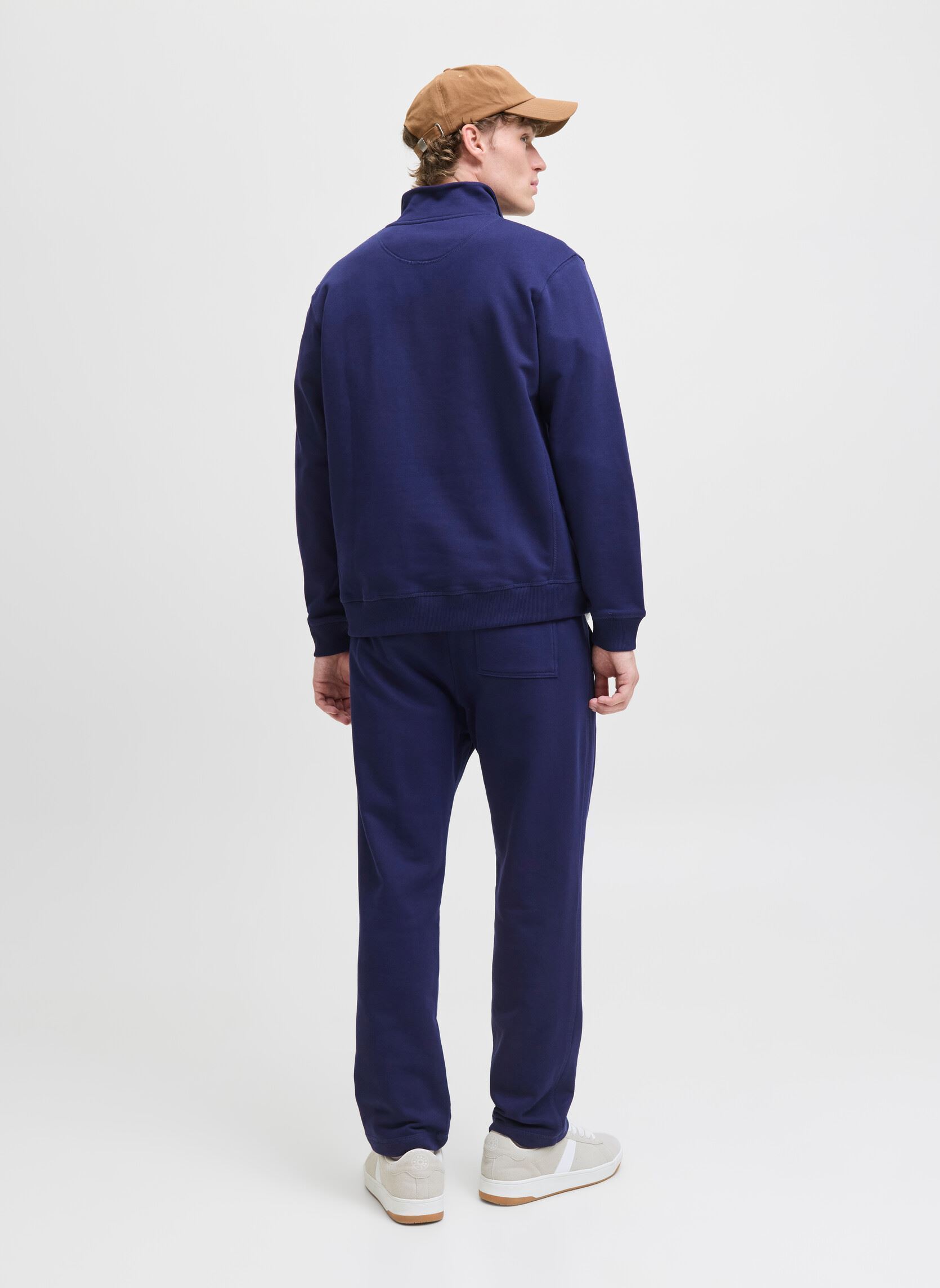 Sweats Jornorrebro Emb Sweat High Neck Sn homme bleu Jack & Jones Sweats Jornorrebro Emb Sweat High Neck Sn homme bleu OCEAN CAVERN