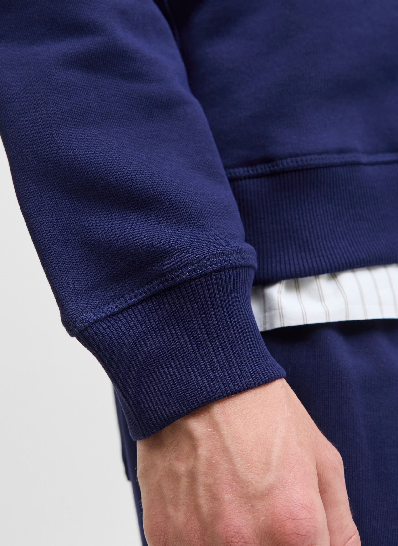 Sweats Jornorrebro Emb Sweat High Neck Sn homme bleu Jack & Jones Sweats Jornorrebro Emb Sweat High Neck Sn homme bleu OCEAN CAVERN
