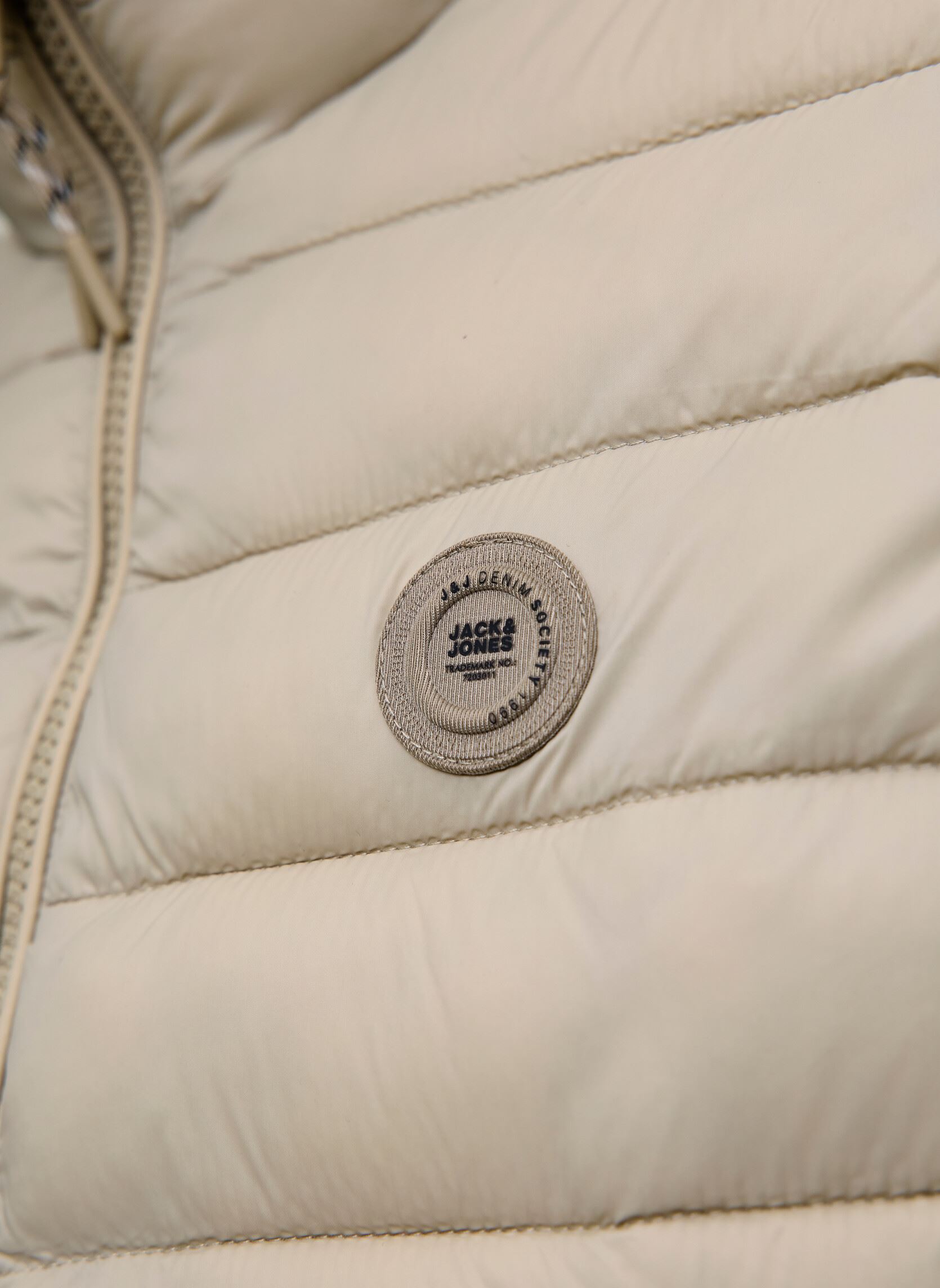 Daunenwesten Jjebradley Light Bodywarmer Collar Noos herren beige Jack & Jones Daunenwesten Jjebradley Light Bodywarmer Collar Noos herren beige CROCKERY