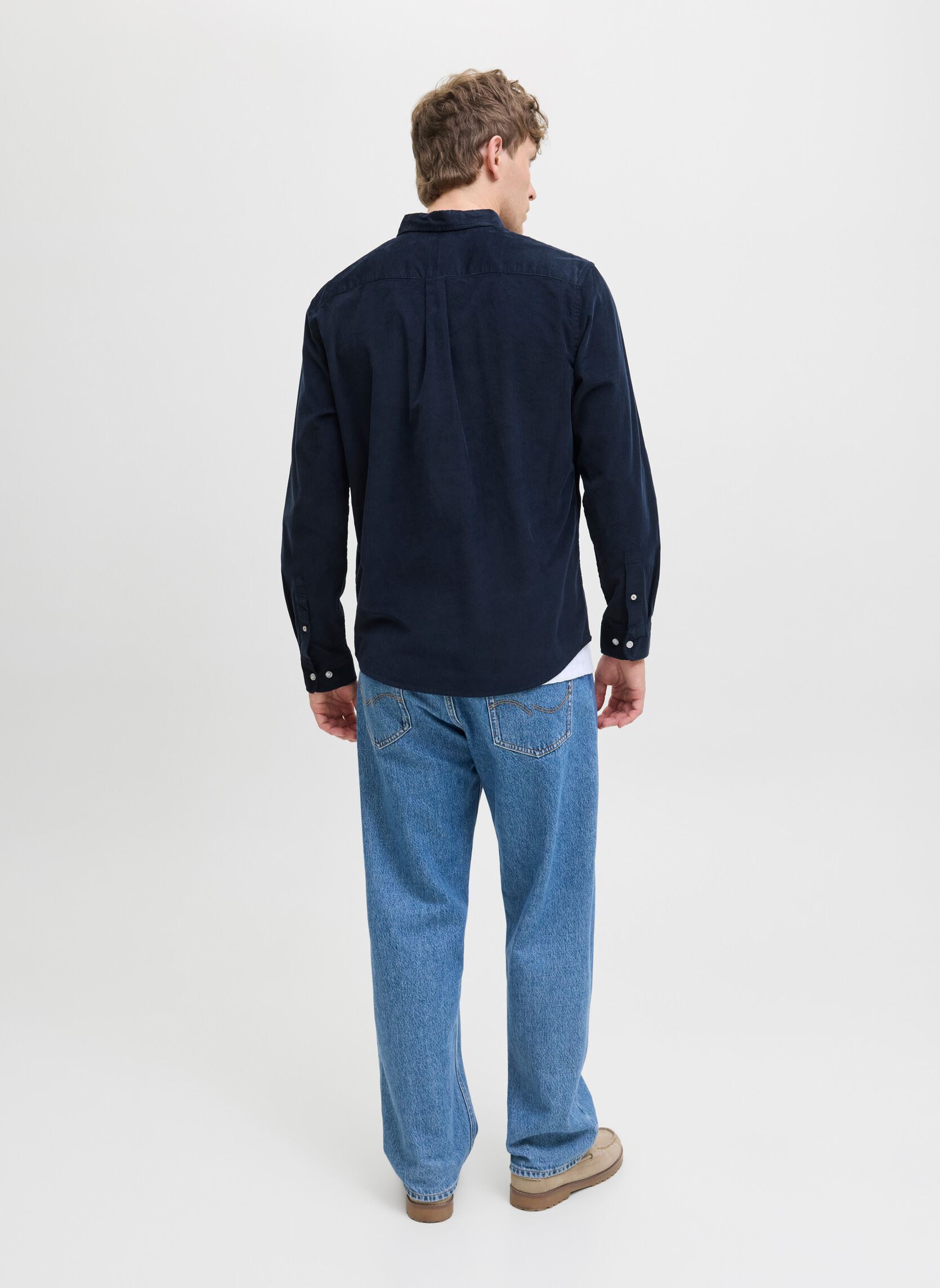 Hemden Jjeclassic Cord Shirt L/S Sn herren blau Jack & Jones Hemden Jjeclassic Cord Shirt L/S Sn herren blau SKY CAPTAIN