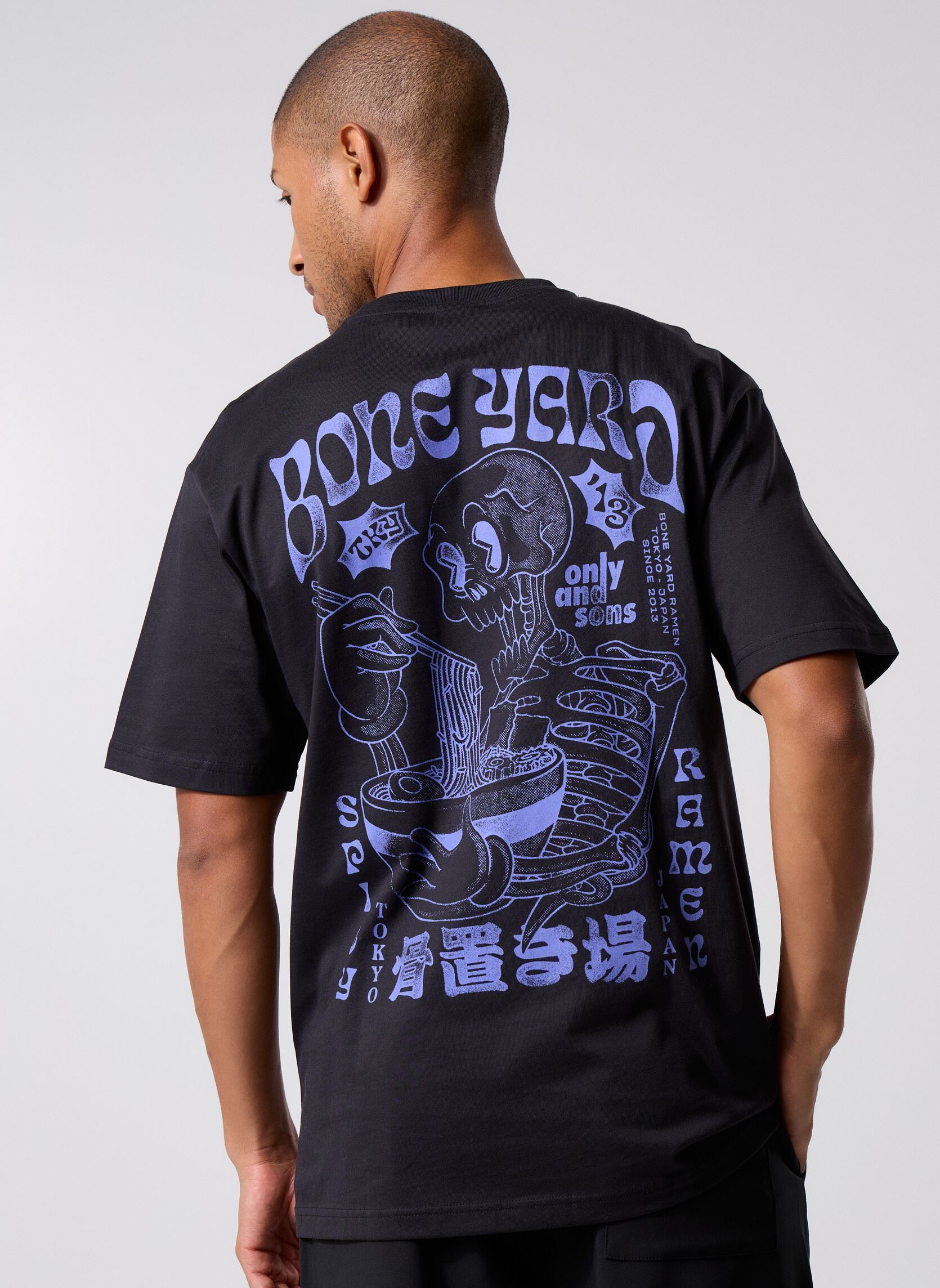 Tee-shirts manches courtes ONSFRED TONKOTSU RLX SS TEE homme noir Only & Sons Tee-shirts manches courtes ONSFRED TONKOTSU RLX SS TEE homme noir BLACK/PURPLE