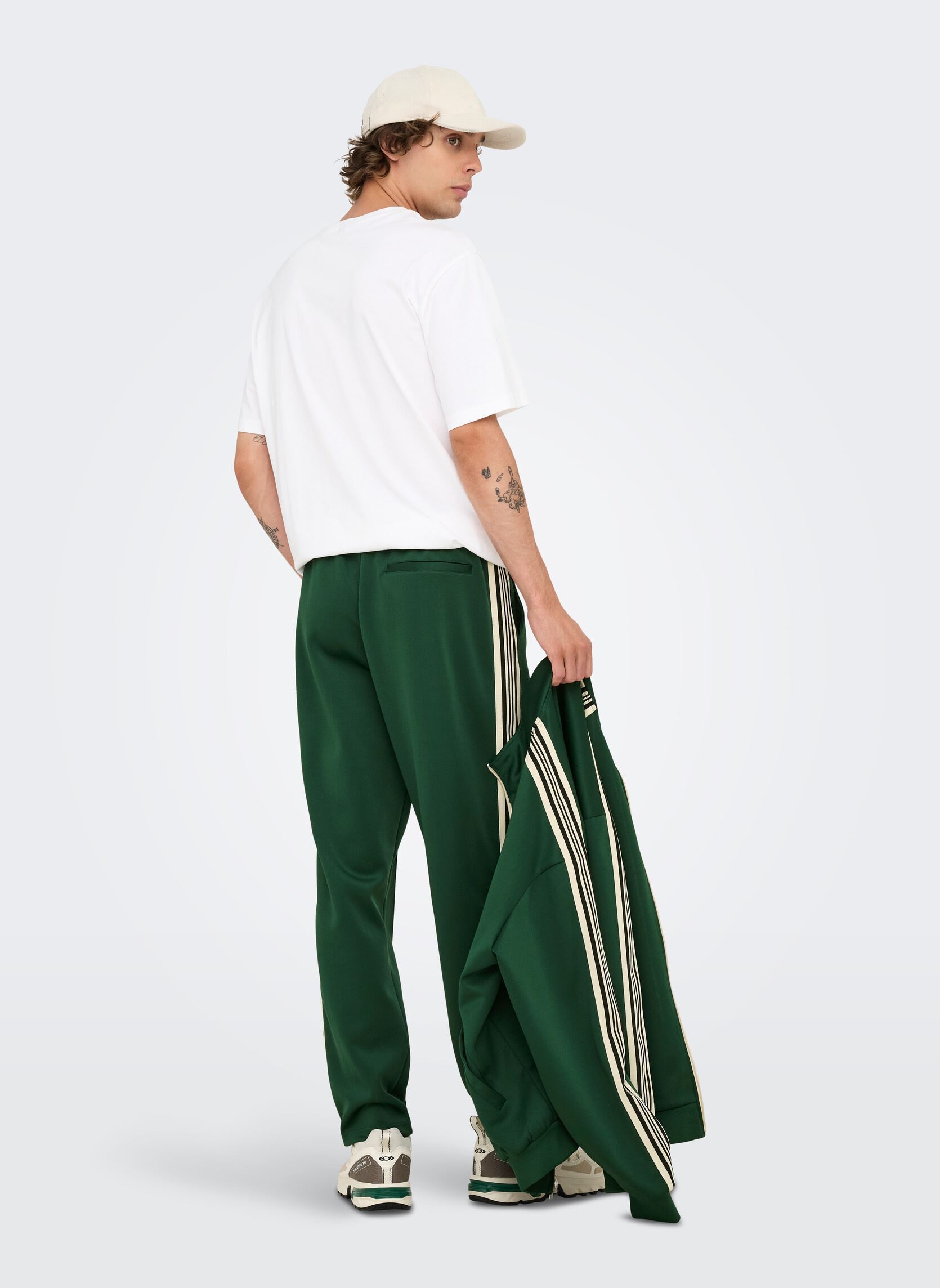 Pantalons larges ONSRIBER REG TRACK PANT SWEAT homme vert Only & Sons Pantalons larges ONSRIBER REG TRACK PANT SWEAT homme vert DARK GREEN