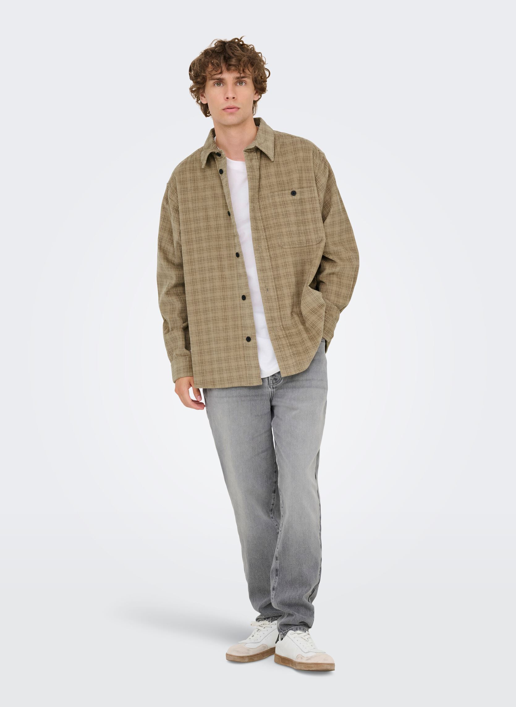 Hemden ONSWALEED CORDUROY OVERSHIRT 0345 NOOS heren beige Only & Sons Hemden ONSWALEED CORDUROY OVERSHIRT 0345 NOOS heren beige CHINCHILLA