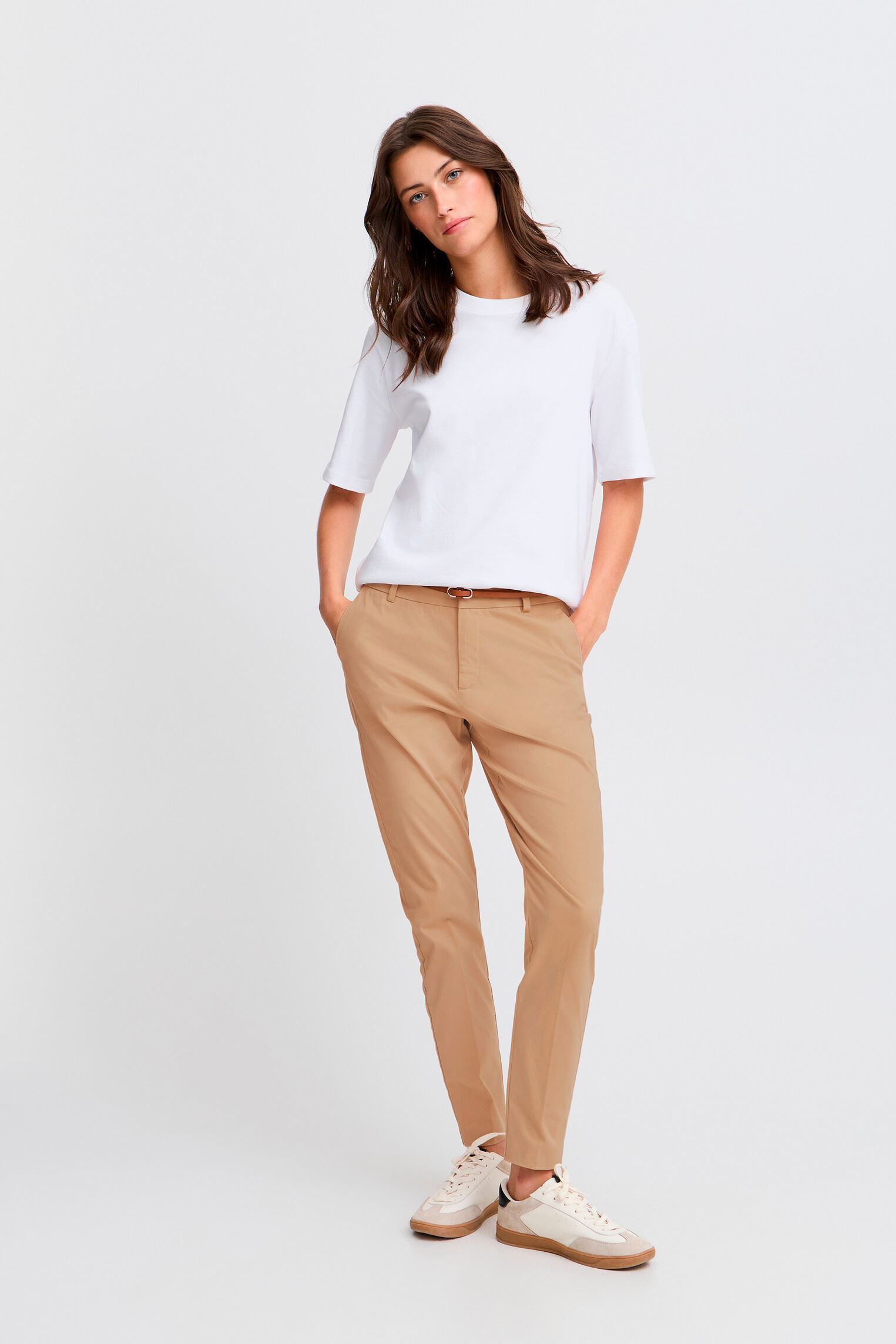 Broeken BYDAYS CIGARET PANTS 2 dames beige B-Young Broeken BYDAYS CIGARET PANTS 2 dames beige Nomad