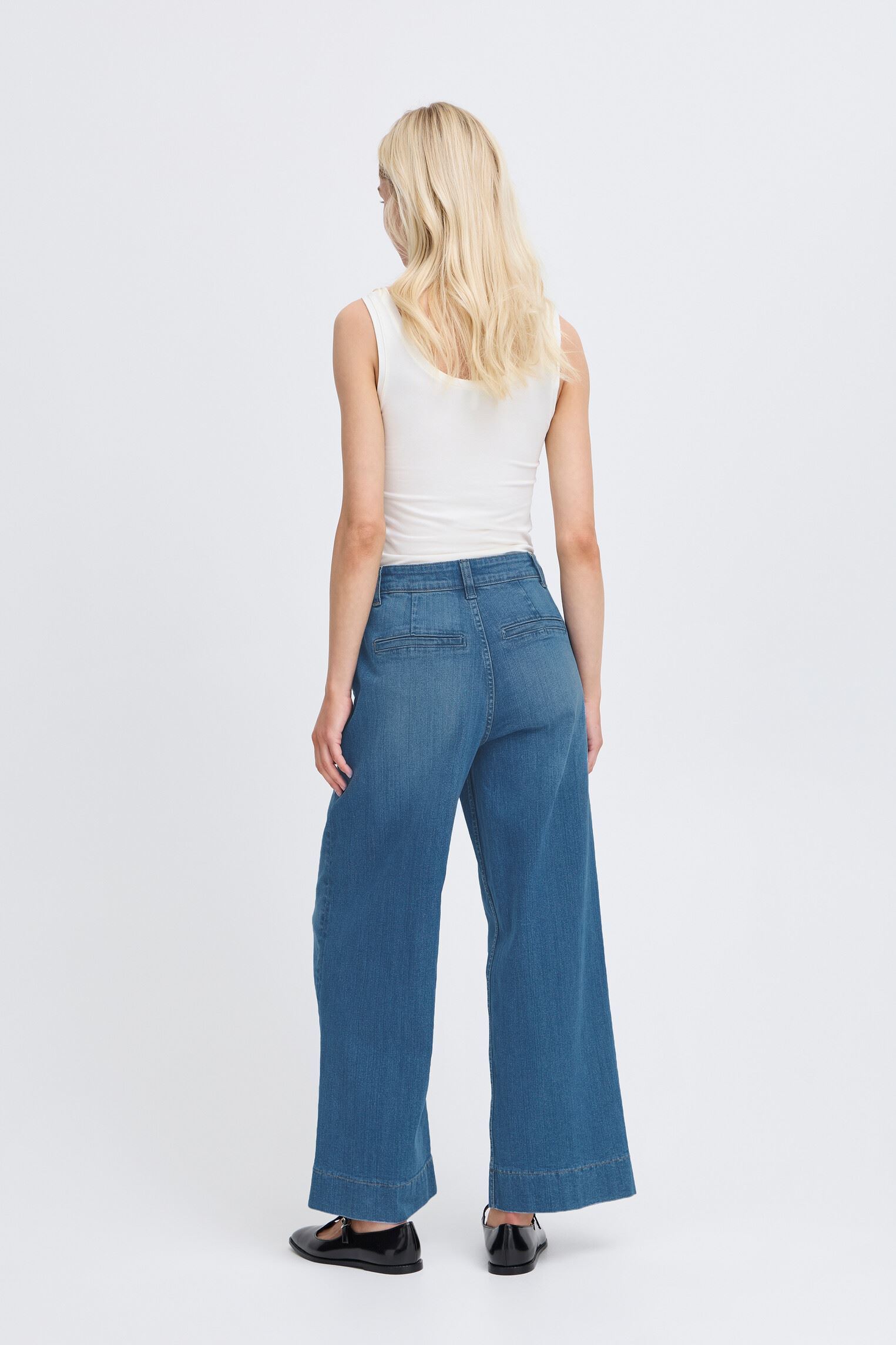 Wijde jeans / Flared Jeans BYKOMMA CROPPED JEANS dames blauw B-Young Wijde jeans / Flared Jeans BYKOMMA CROPPED JEANS dames blauw Ligth Blue Denim