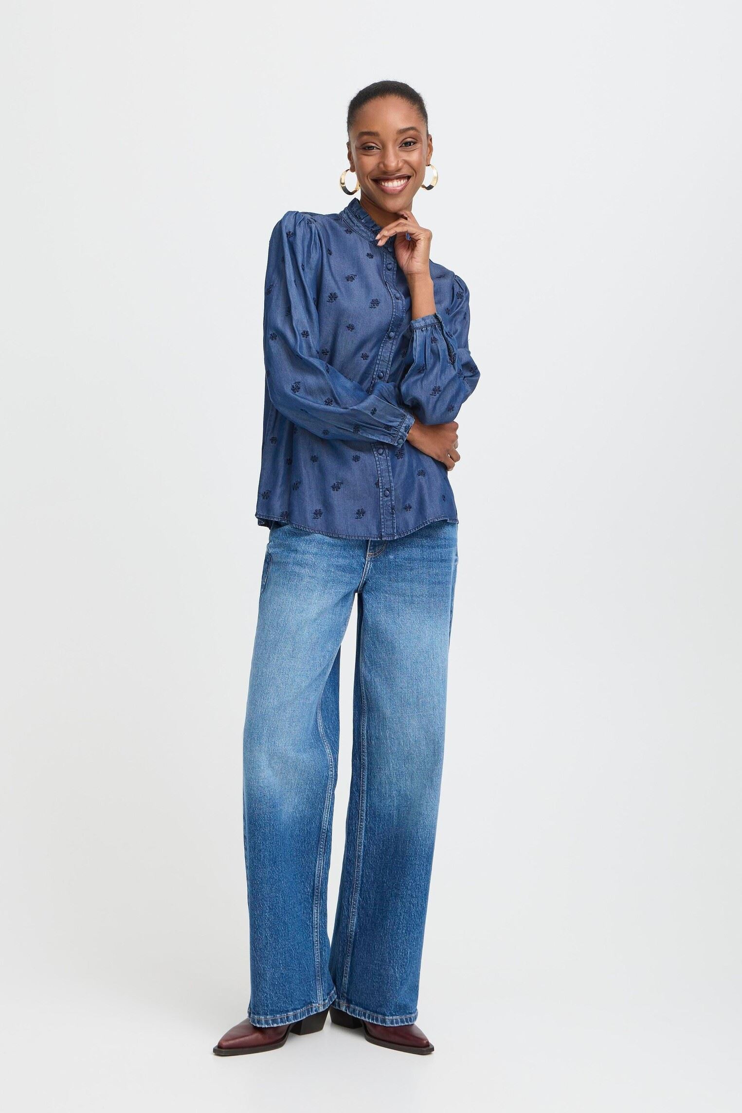 Blouses met lange mouwen BYKOSMO EMB SHIRT - dames blauw B-Young Blouses met lange mouwen BYKOSMO EMB SHIRT - dames blauw Dark Denim Flower Mix