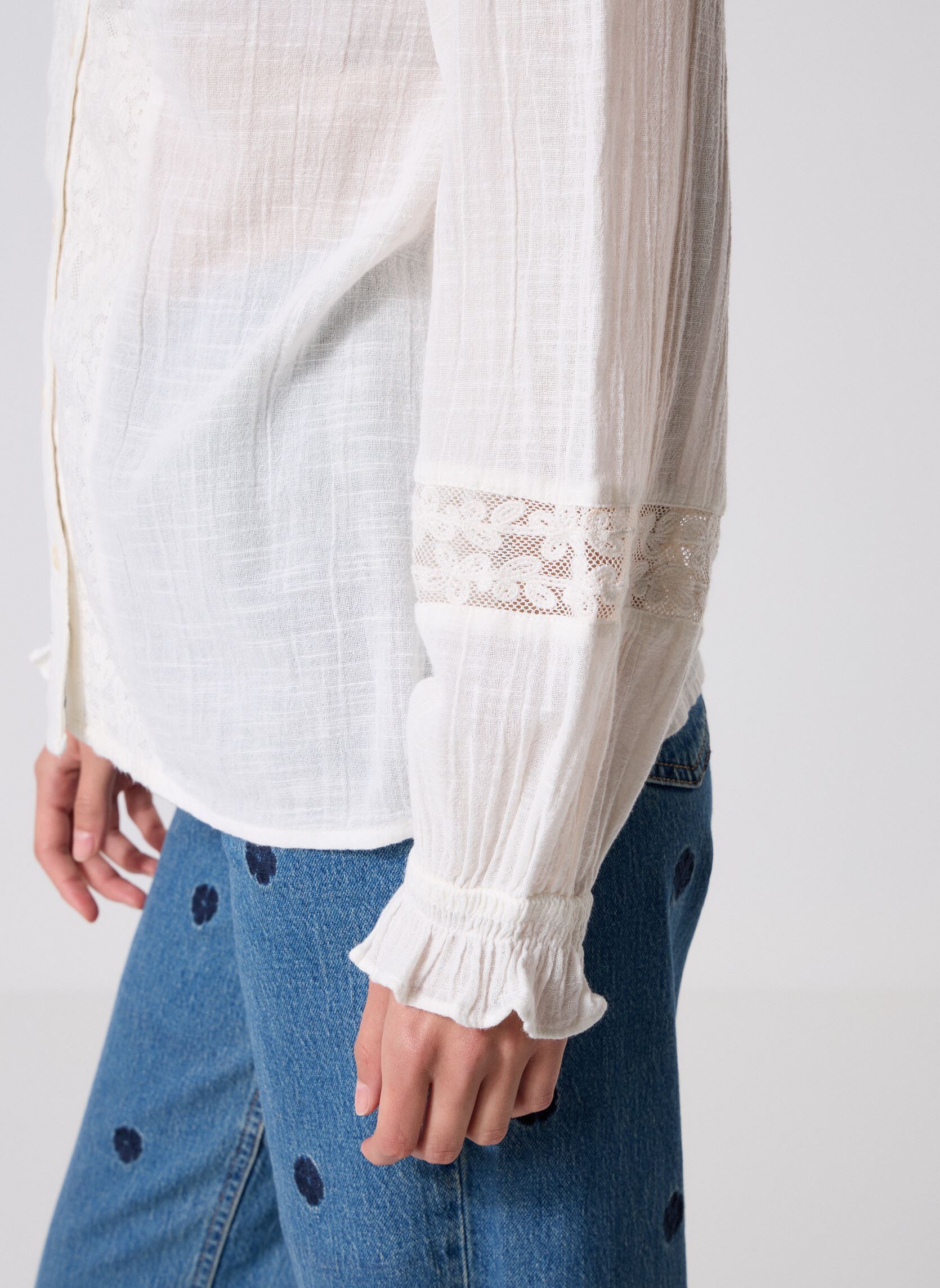 Blouses manches longues BYJUNIAN LACE SHIRT - femme blanc B-Young Blouses manches longues BYJUNIAN LACE SHIRT - femme blanc MARSHMALLOW