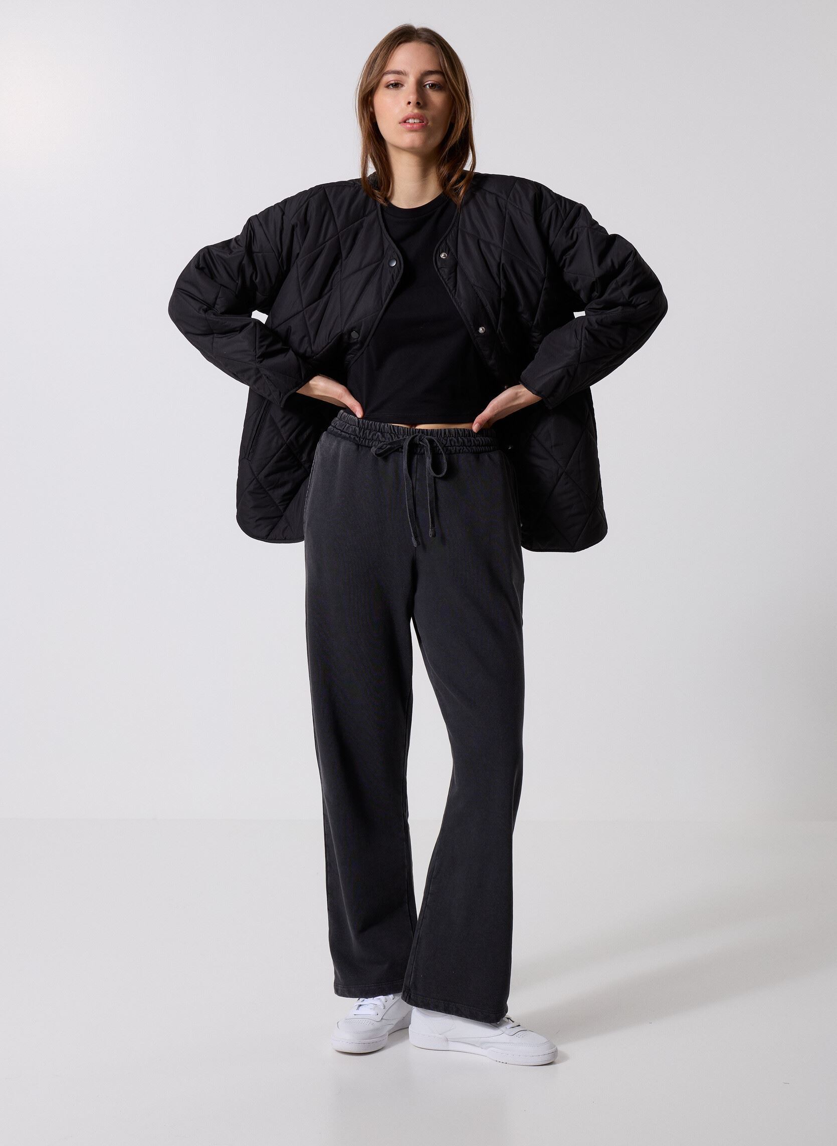 Wijde broeken BYSTANA STRAIGHT SWEATPANTS - dames grijs B-Young Wijde broeken BYSTANA STRAIGHT SWEATPANTS - dames grijs Asphalt