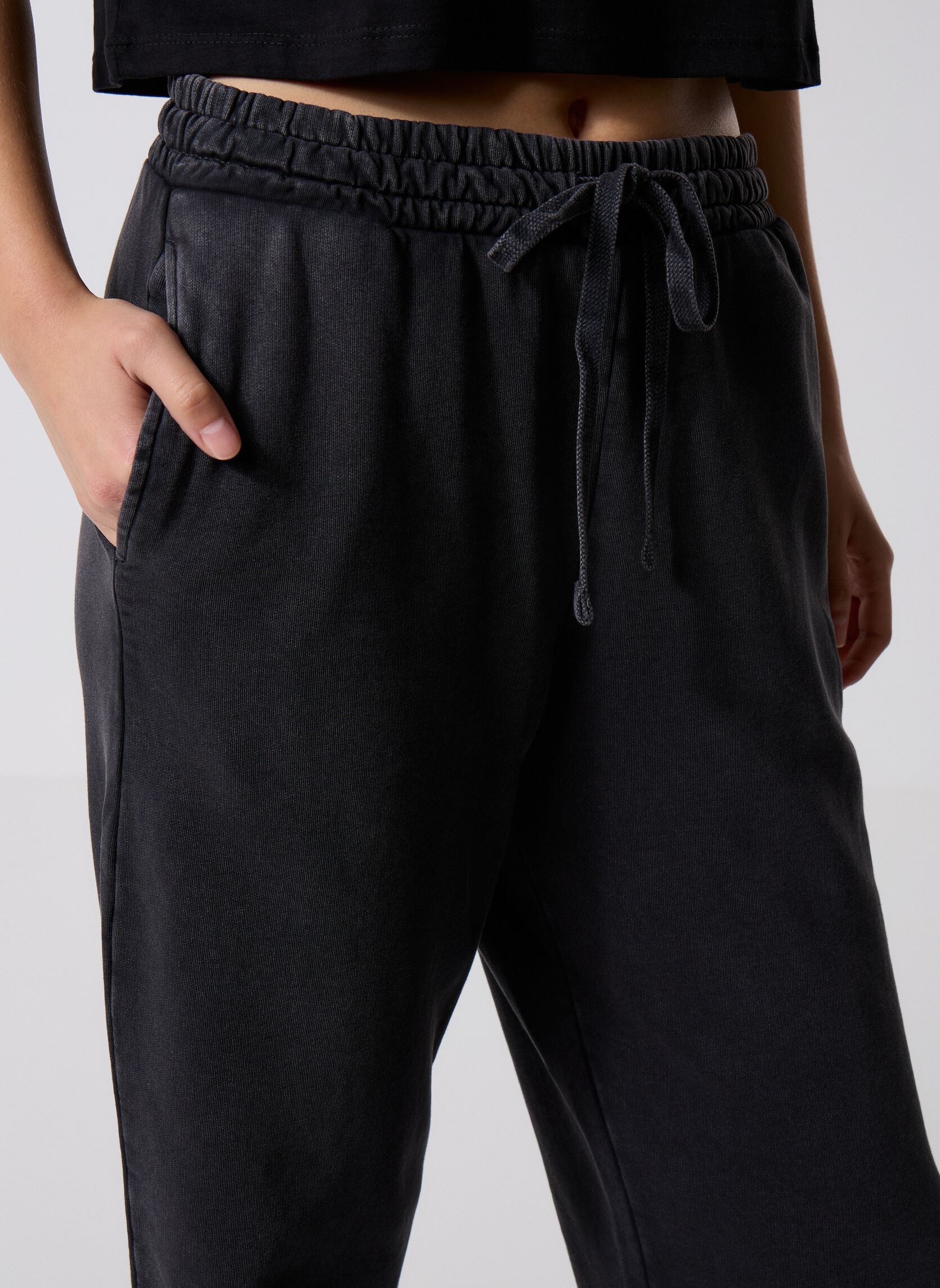 Wijde broeken BYSTANA STRAIGHT SWEATPANTS - dames grijs B-Young Wijde broeken BYSTANA STRAIGHT SWEATPANTS - dames grijs Asphalt