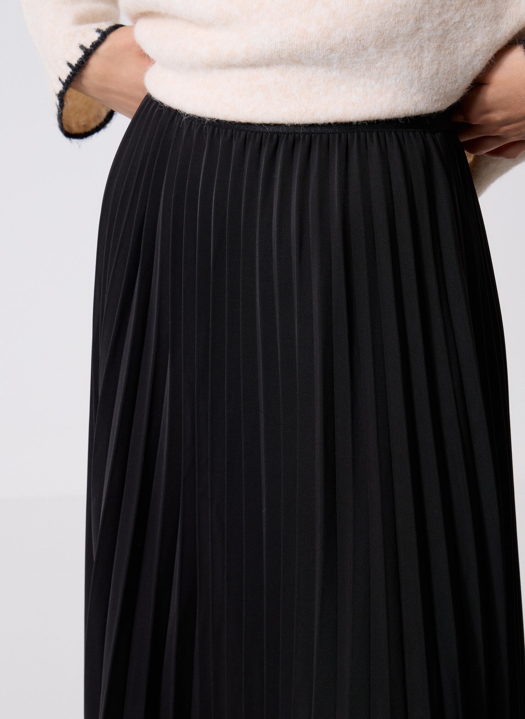 Jupes mi-longues Eugenie 78922 femme noir ARTLOVE Jupes mi-longues Eugenie 78922 femme noir Black