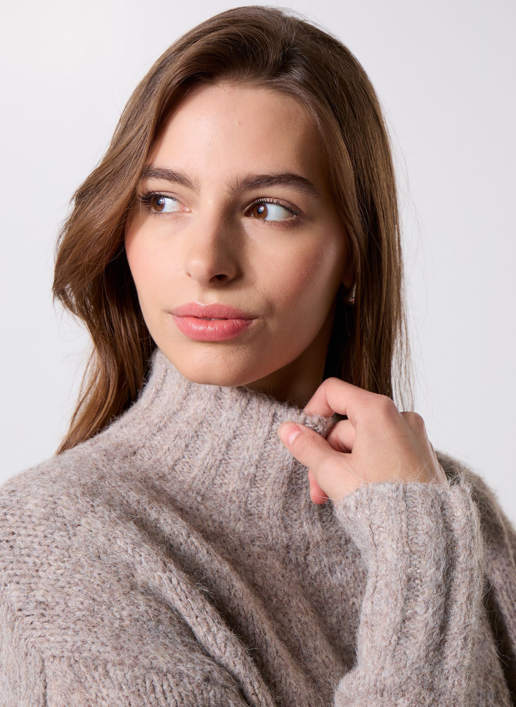 Pulls Belinda 78325 femme marron ARTLOVE Pulls Belinda 78325 femme marron Taupe