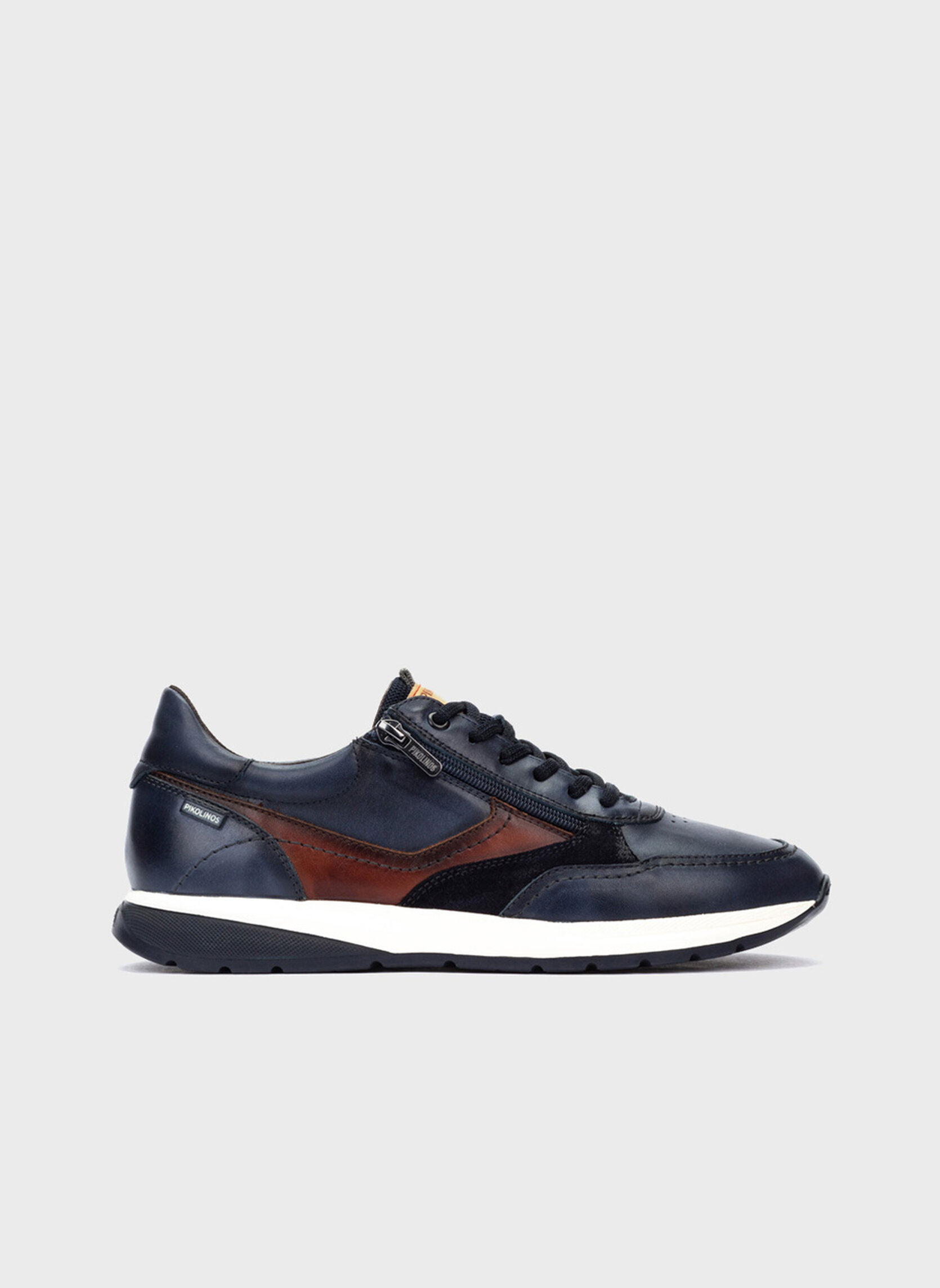 Baskets basses GETAFE homme bleu Pikolinos Baskets basses GETAFE homme bleu Bleu