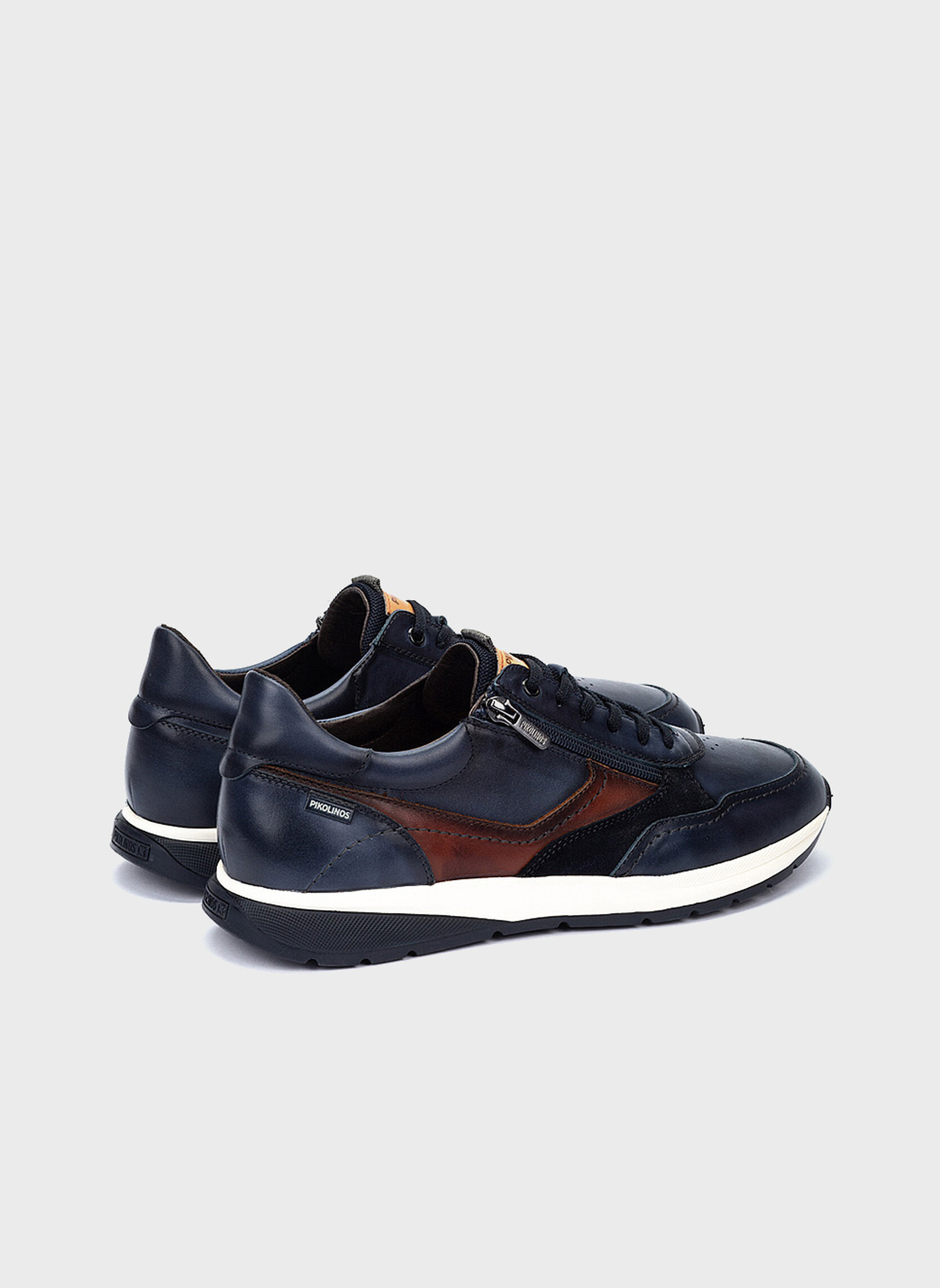 Baskets basses GETAFE homme bleu Pikolinos Baskets basses GETAFE homme bleu Bleu