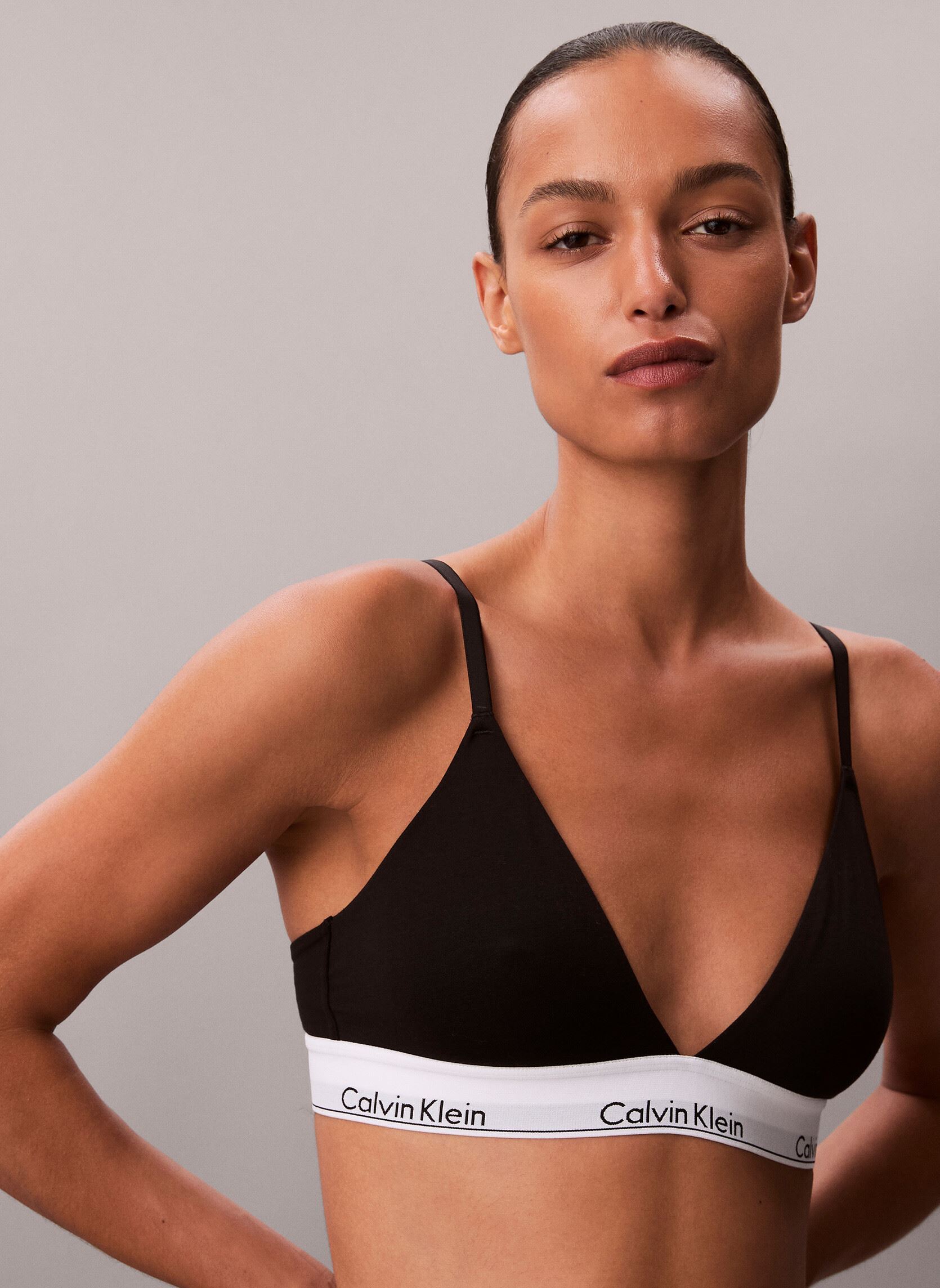 Brassières de Sport Lightly Lined Triangle LV00QF8498 femme noir Calvin Klein Brassières de Sport Lightly Lined Triangle LV00QF8498 femme noir BLACK