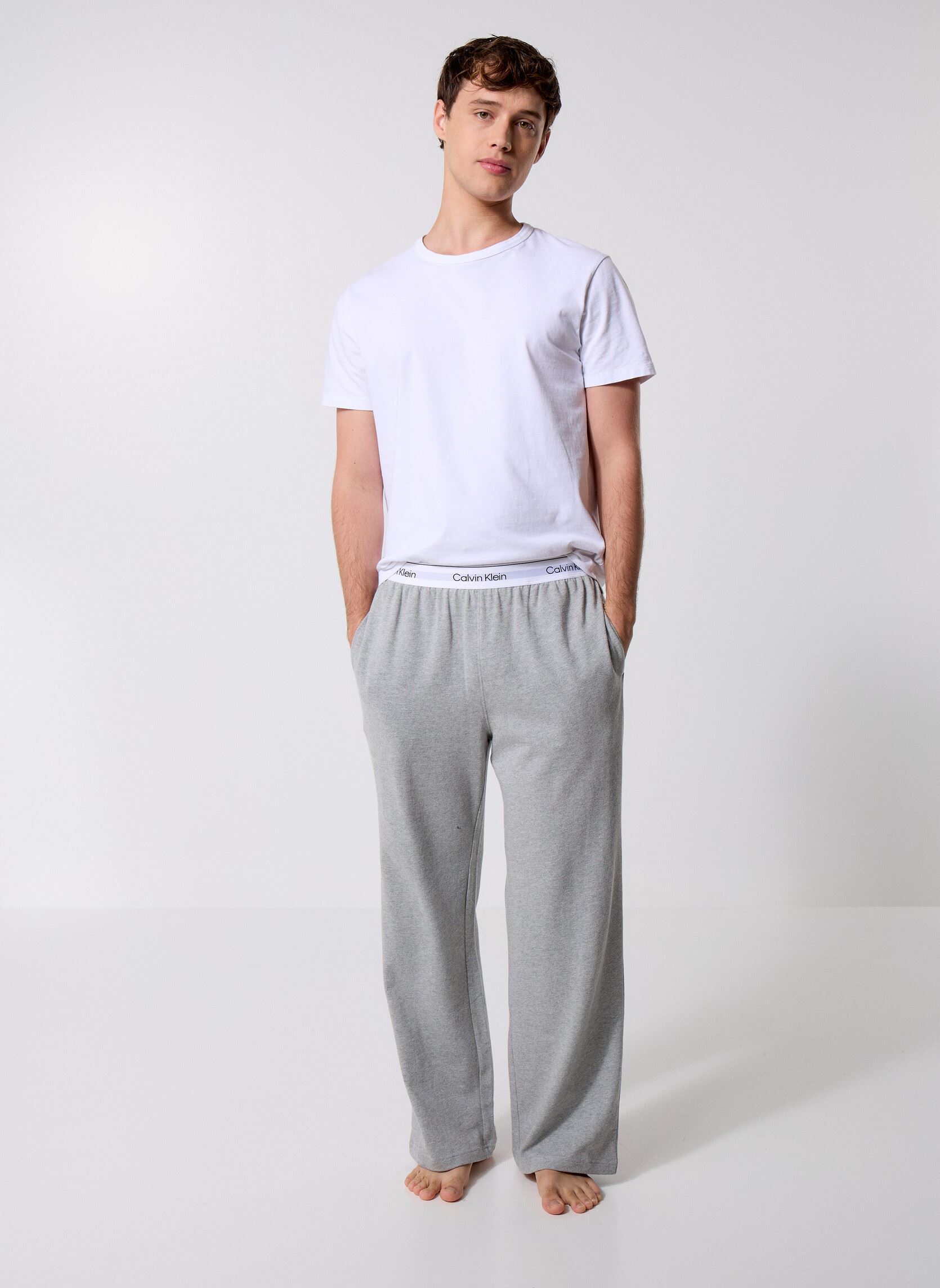 Joggings Icon / Essentials Sl LV00NM2926 homme gris Calvin Klein Joggings Icon / Essentials Sl LV00NM2926 homme gris B10 GREY HEATHER