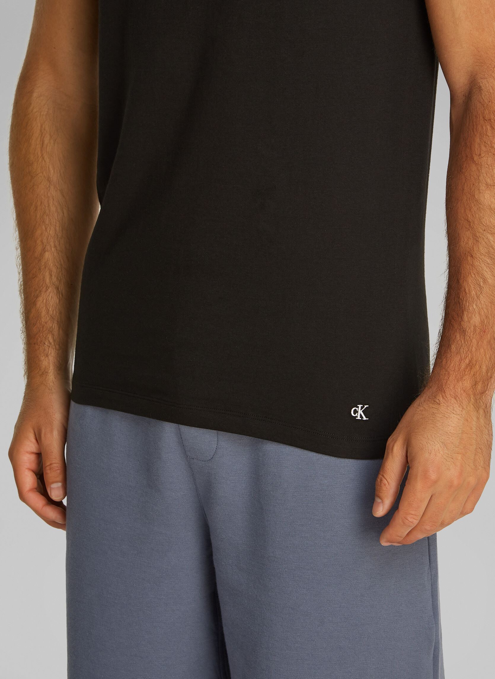Tee-shirts manches courtes S/S Crew Neck 3Pk LV00NB4051 homme noir Calvin Klein Tee-shirts manches courtes S/S Crew Neck 3Pk LV00NB4051 homme noir Multi