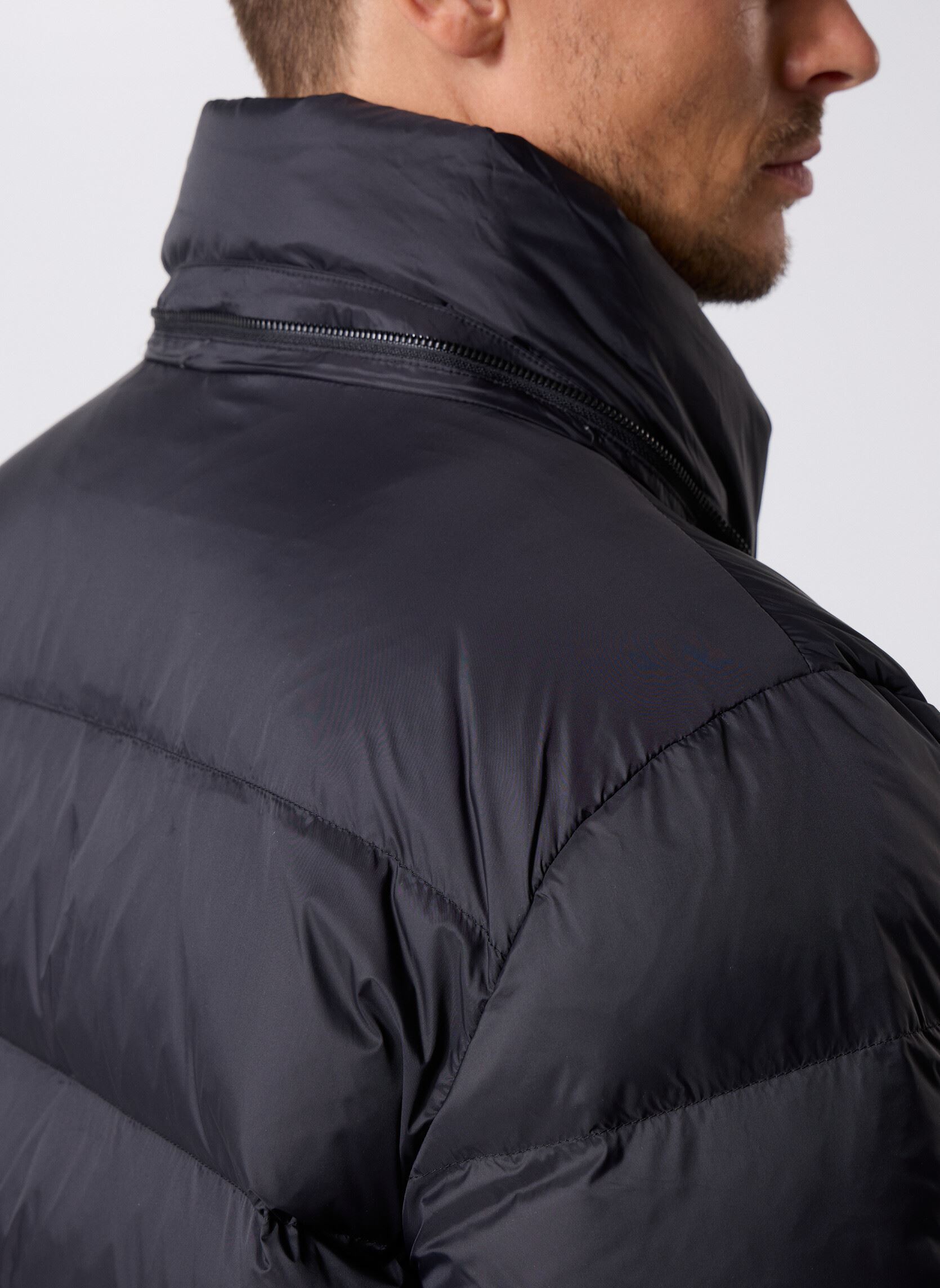 Piumini Ls Nylon Zip Off Hoo LV04RC518G uomo nero Calvin Klein Jeans Piumini Ls Nylon Zip Off Hoo LV04RC518G uomo nero BLACK