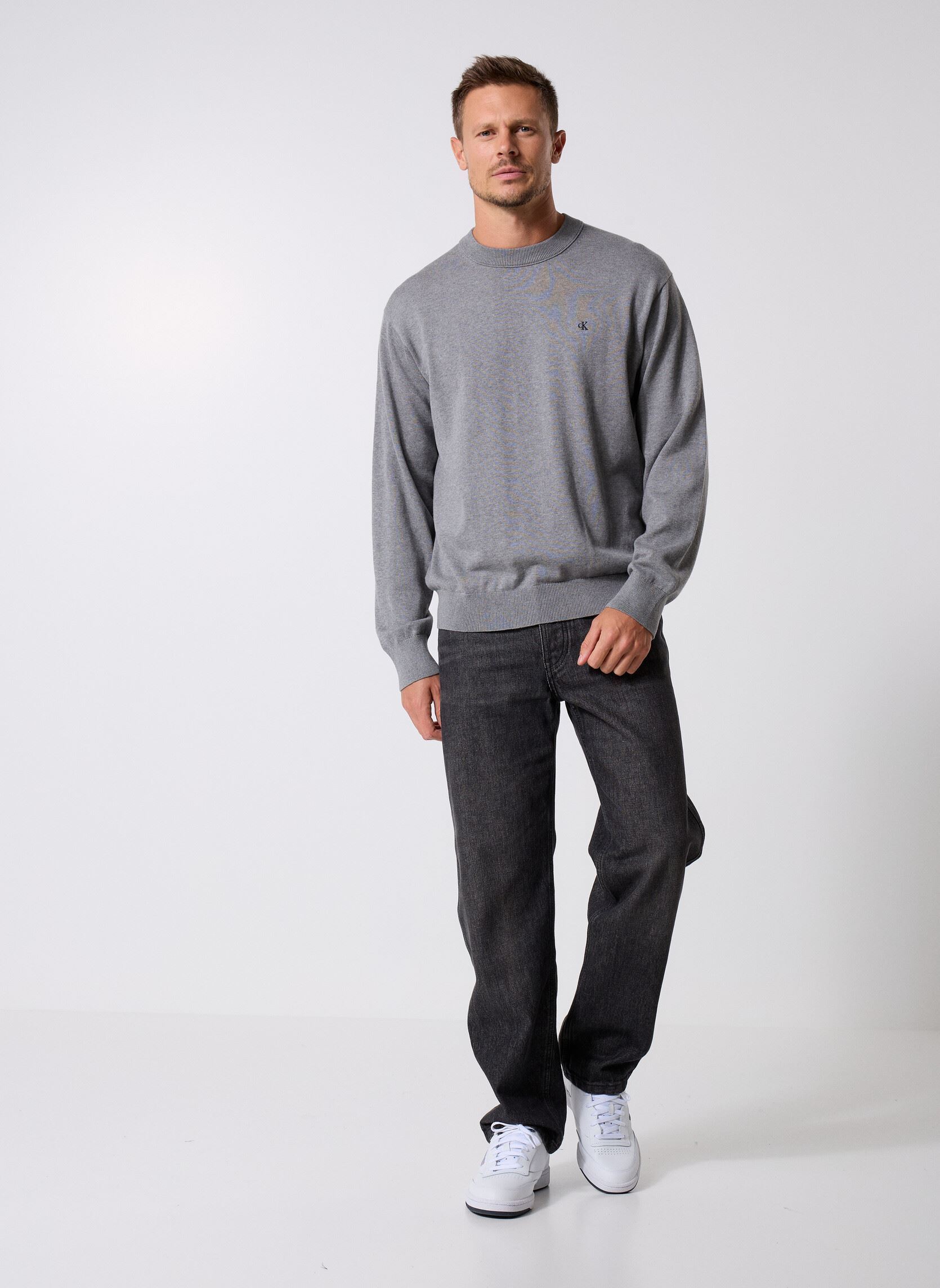 Pulls Ls Ez Cotton Crewnk LV04RC309G homme gris Calvin Klein Jeans Pulls Ls Ez Cotton Crewnk LV04RC309G homme gris GREY