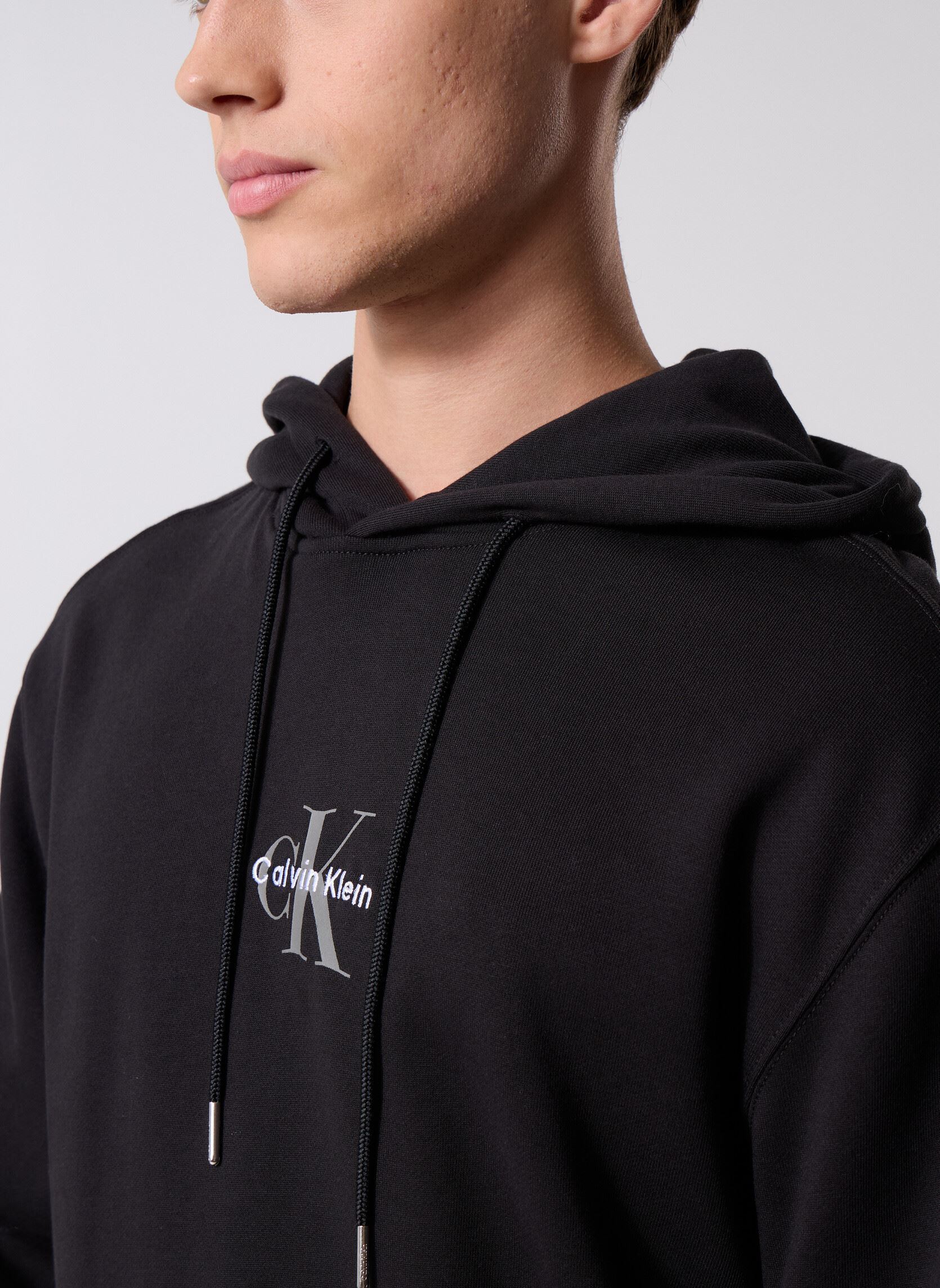 Sweats Ls Eu 350Terry Micro LV04RD243G homme noir Calvin Klein Jeans Sweats Ls Eu 350Terry Micro LV04RD243G homme noir Black